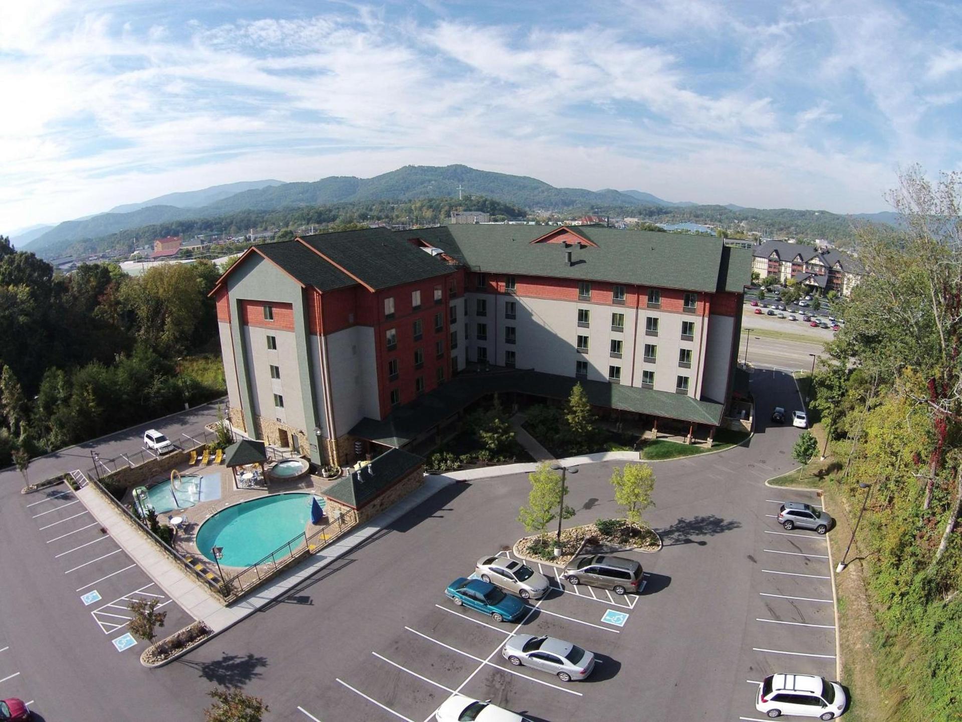 Hampton Inn Pigeon Forge photo 3
