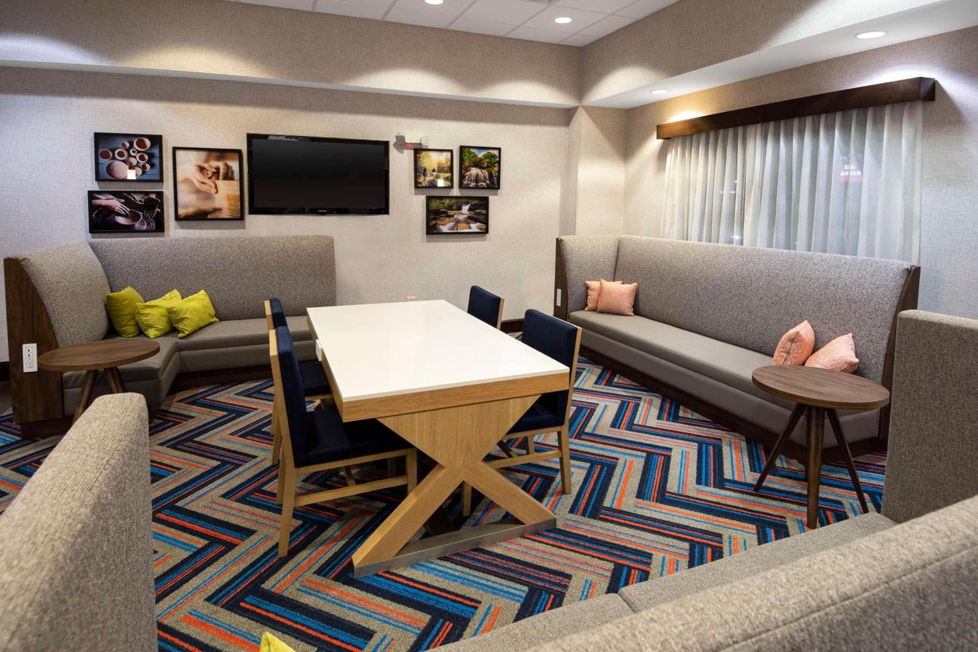 Hampton Inn Greenville photo 10