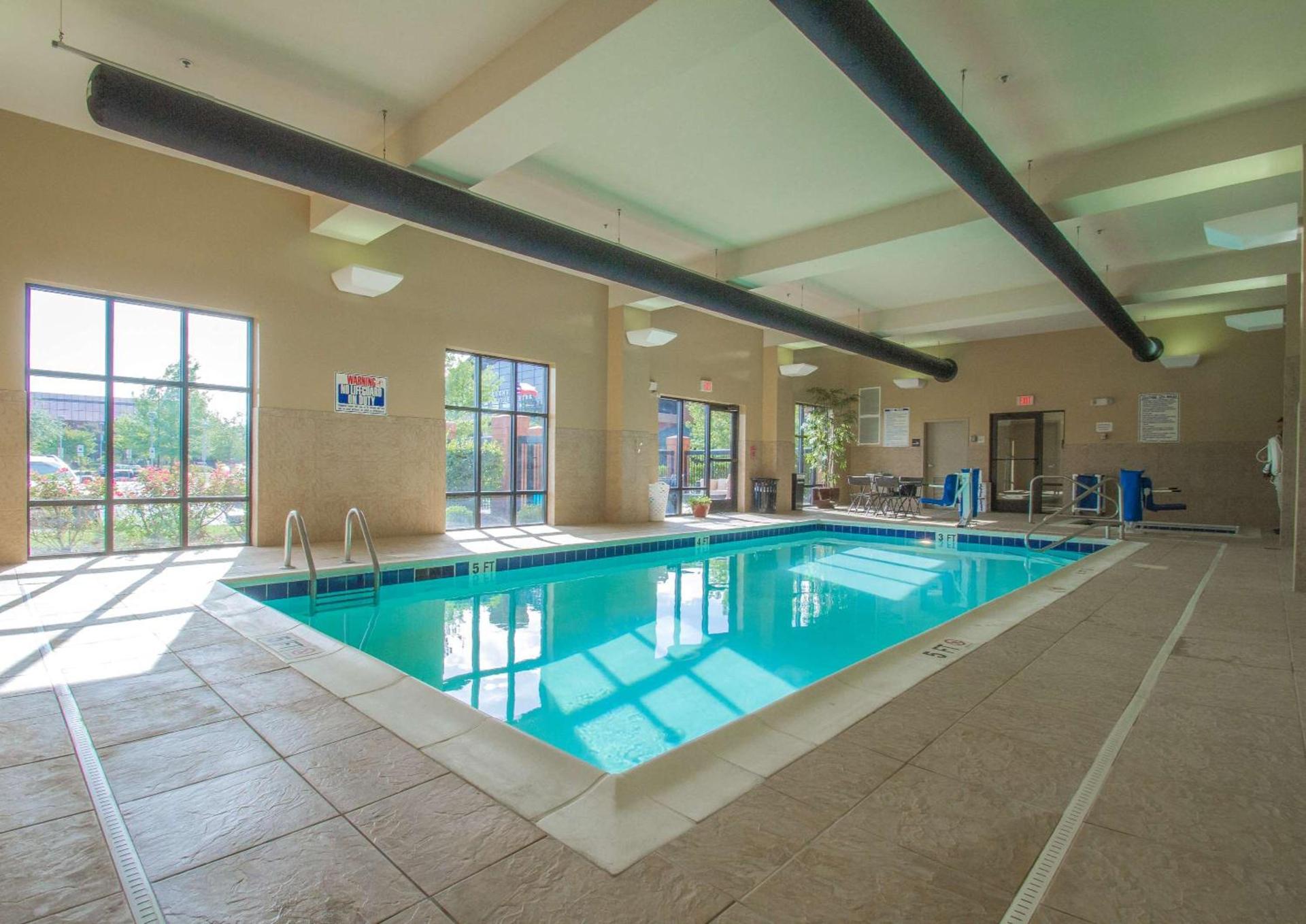 Hampton Inn Greenville photo 14