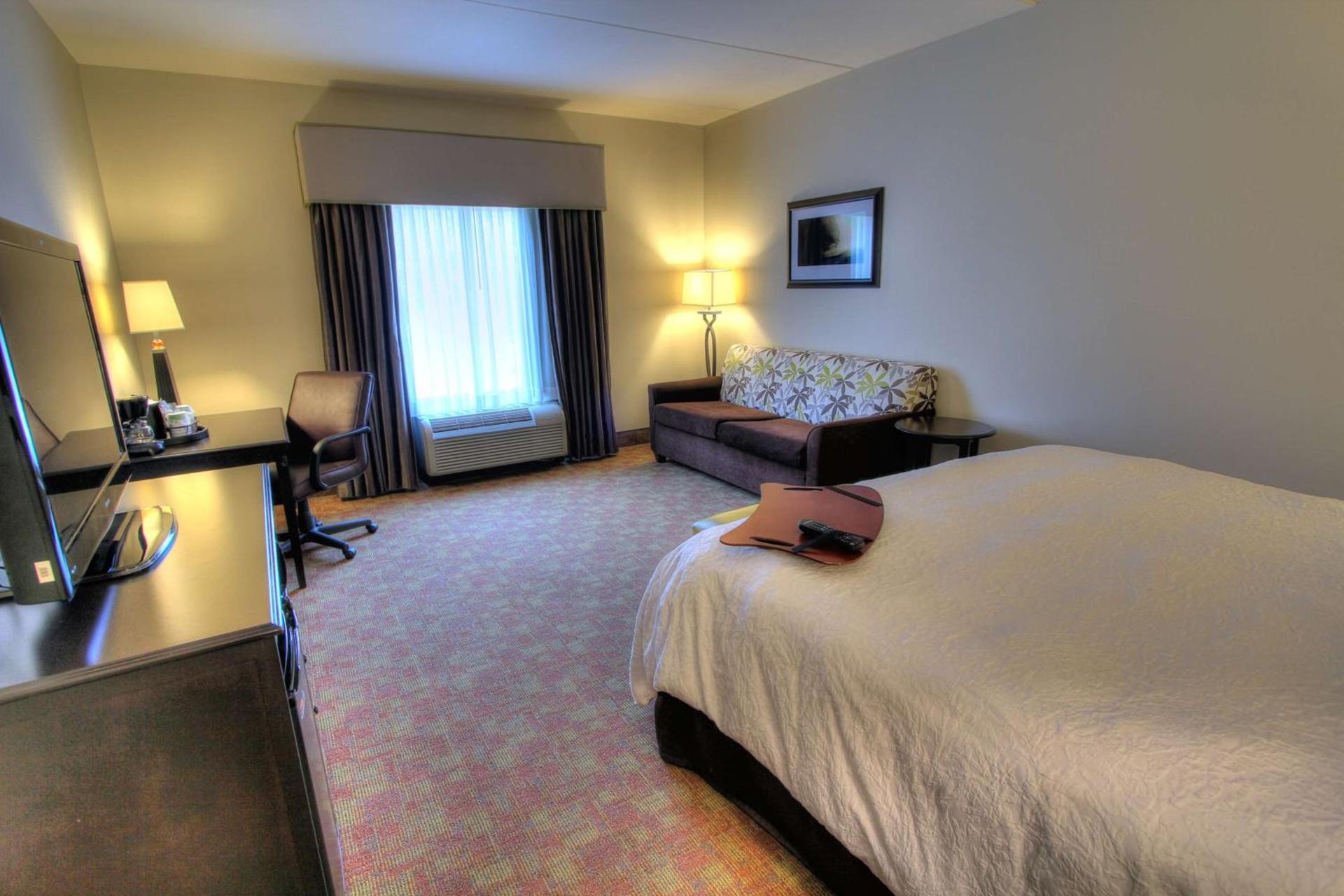 Hampton Inn Pigeon Forge photo 30