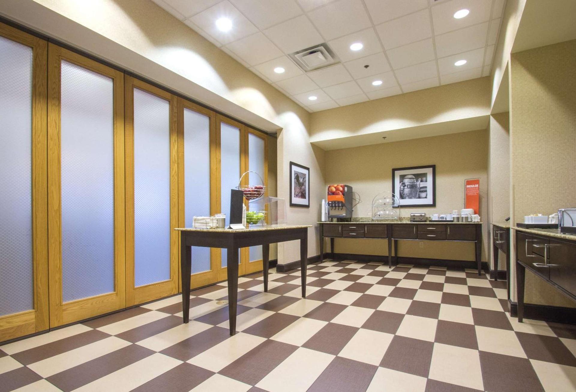 Hampton Inn Greenville photo 18
