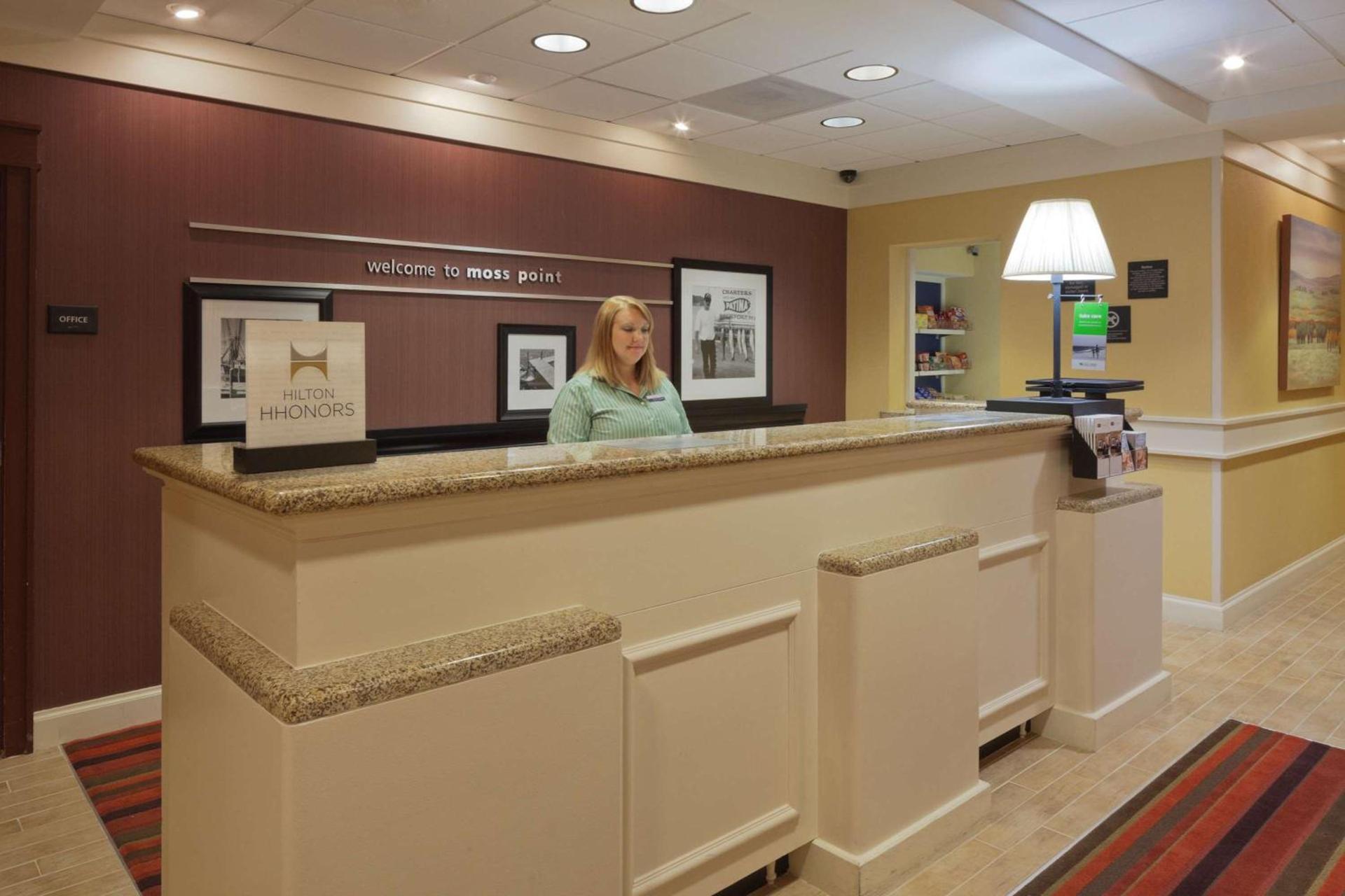 Hampton Inn Moss Point photo 3