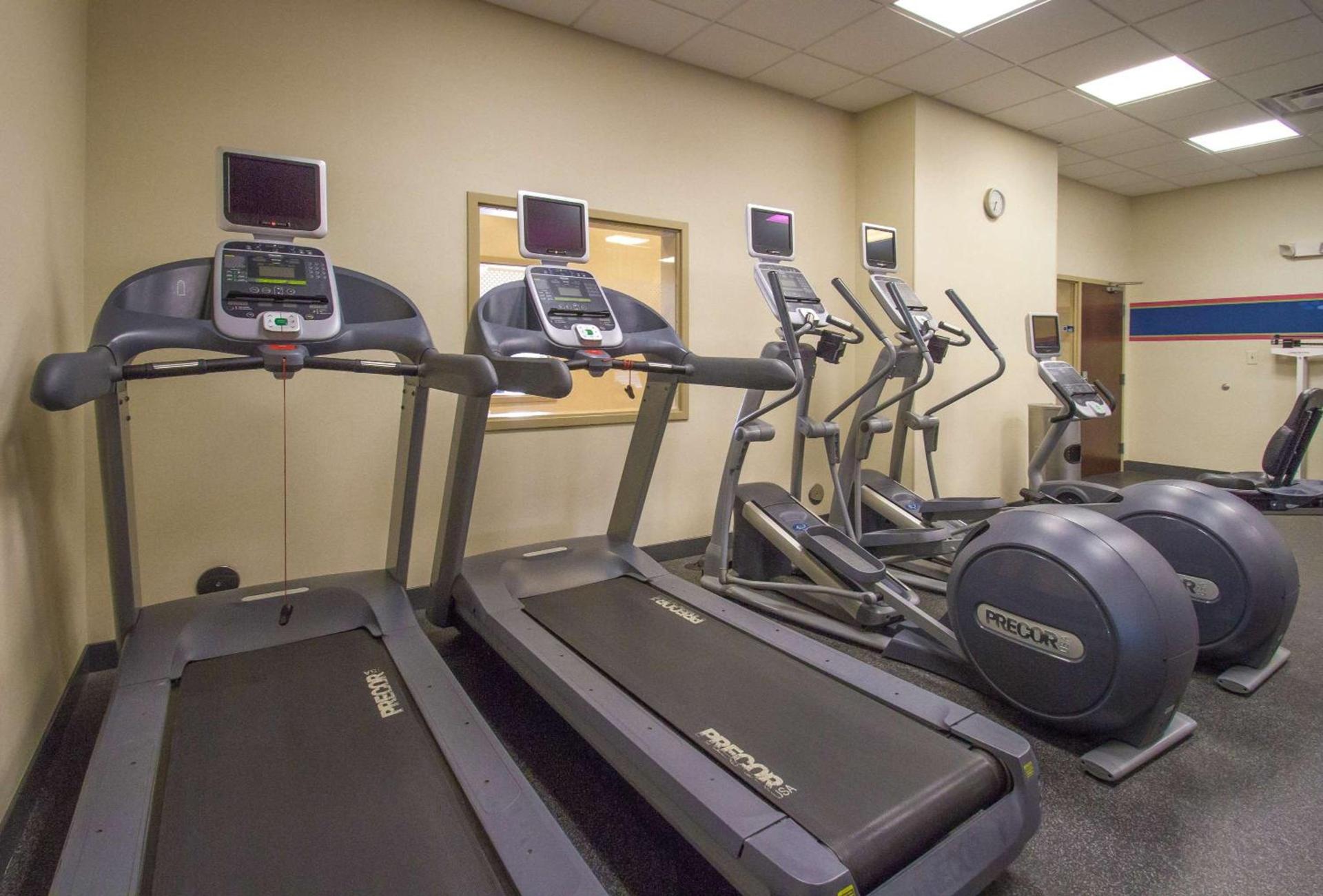Hampton Inn Greenville photo 26