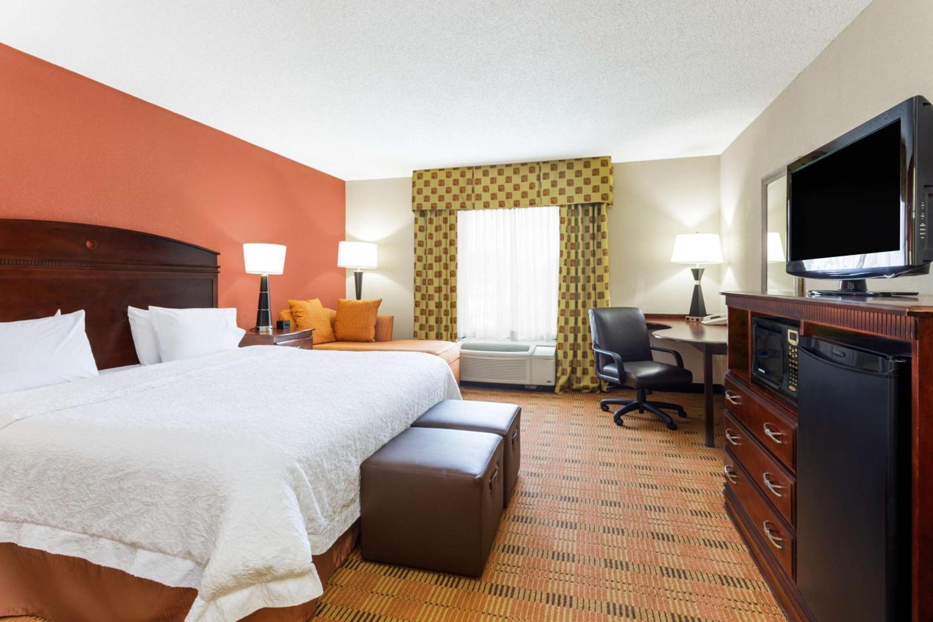 Hampton Inn Moss Point photo 23