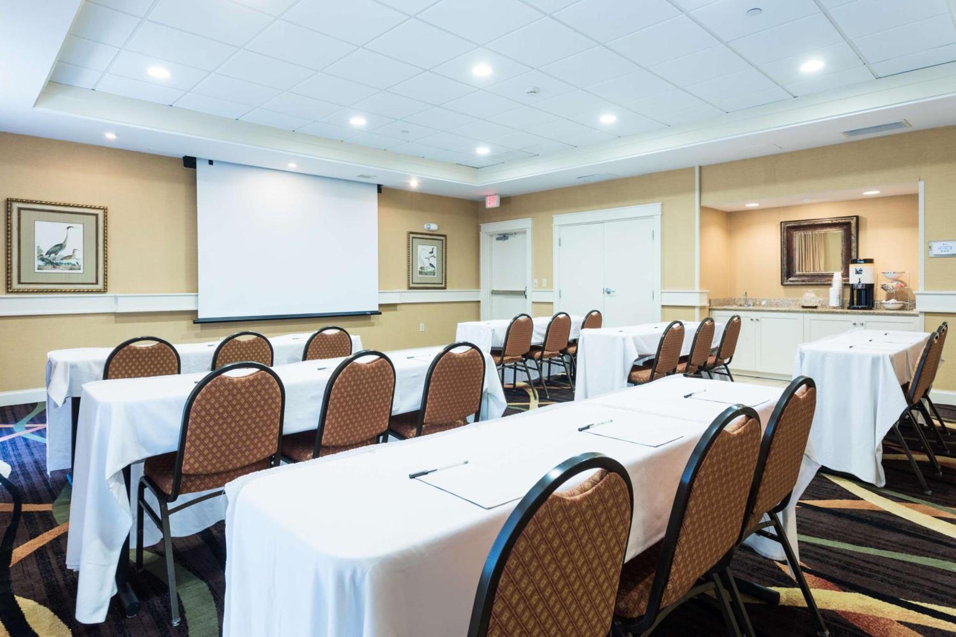 Hampton Inn Moss Point photo 27