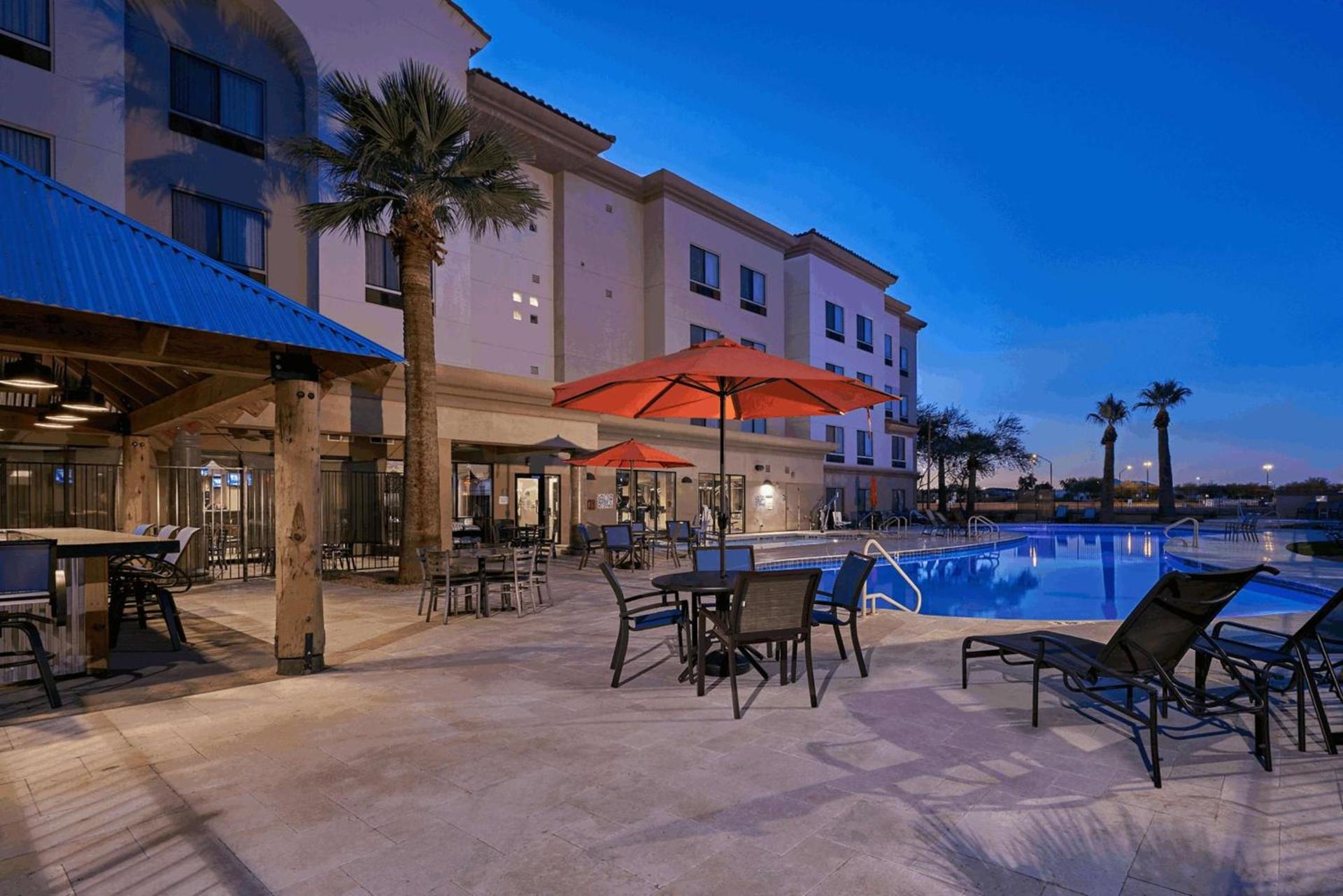 DoubleTree by Hilton Phoenix-Gilbert photo 8
