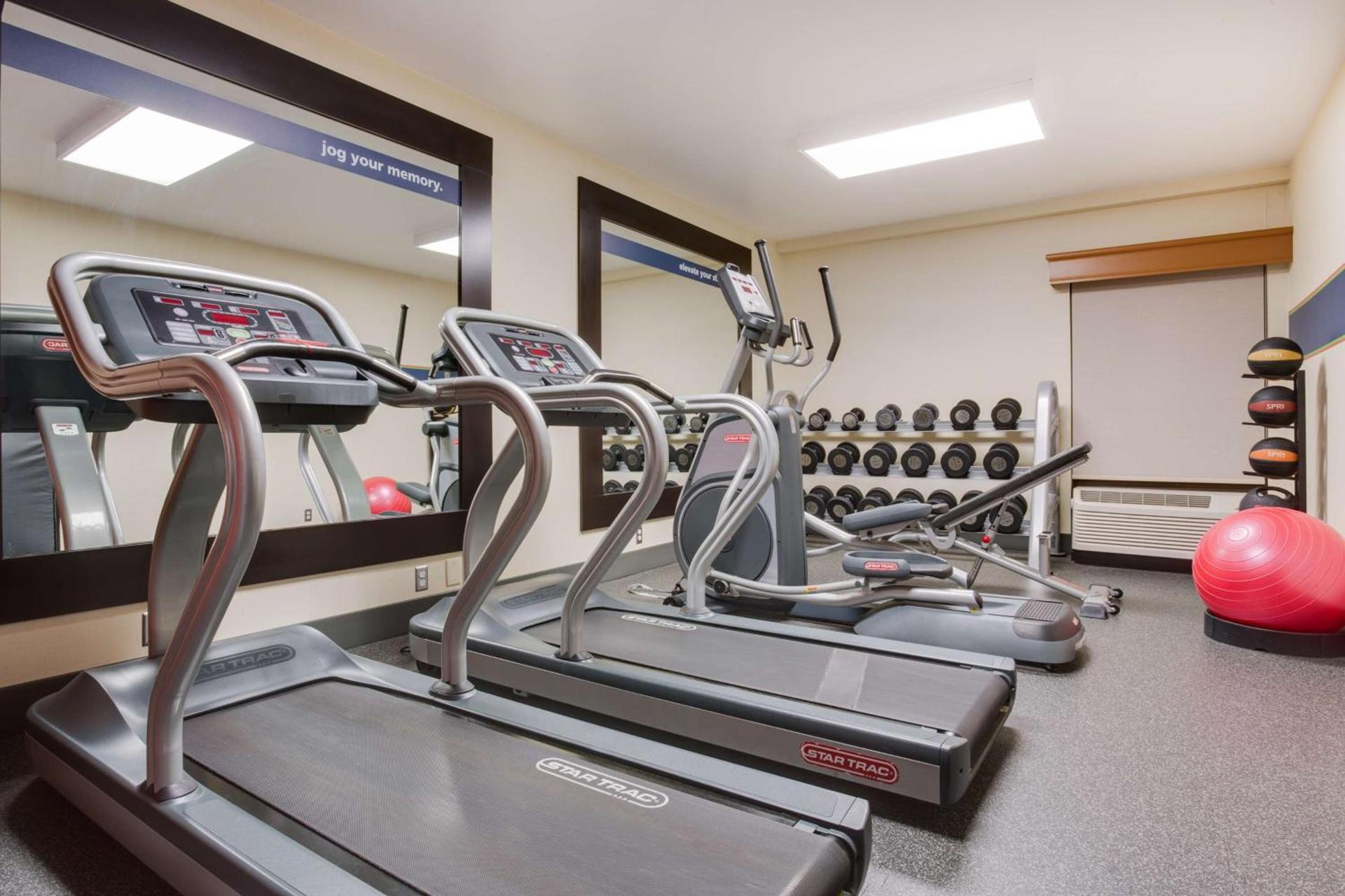 Hampton Inn Pittsburgh/West Mifflin photo 25