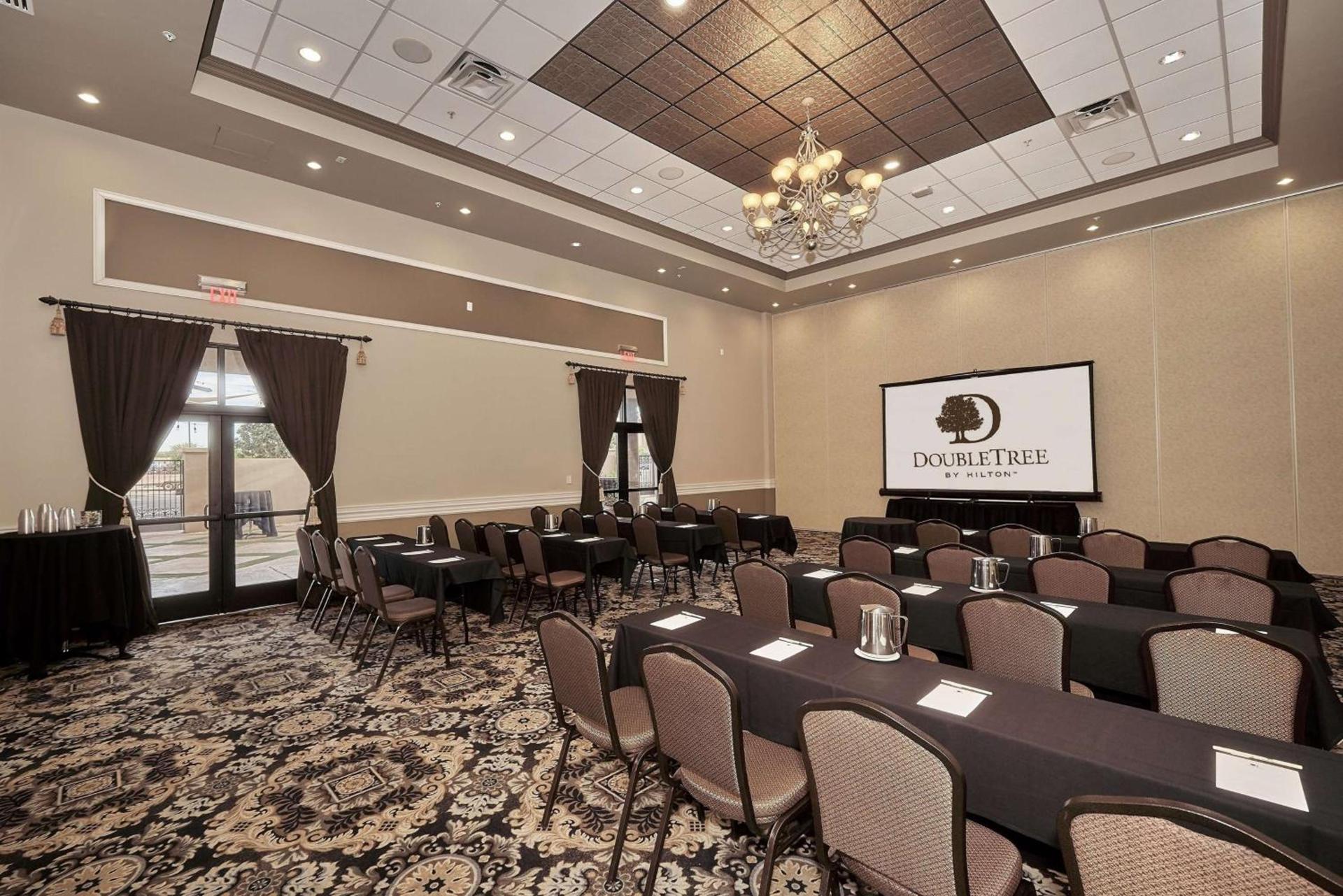 DoubleTree by Hilton Phoenix-Gilbert photo 34