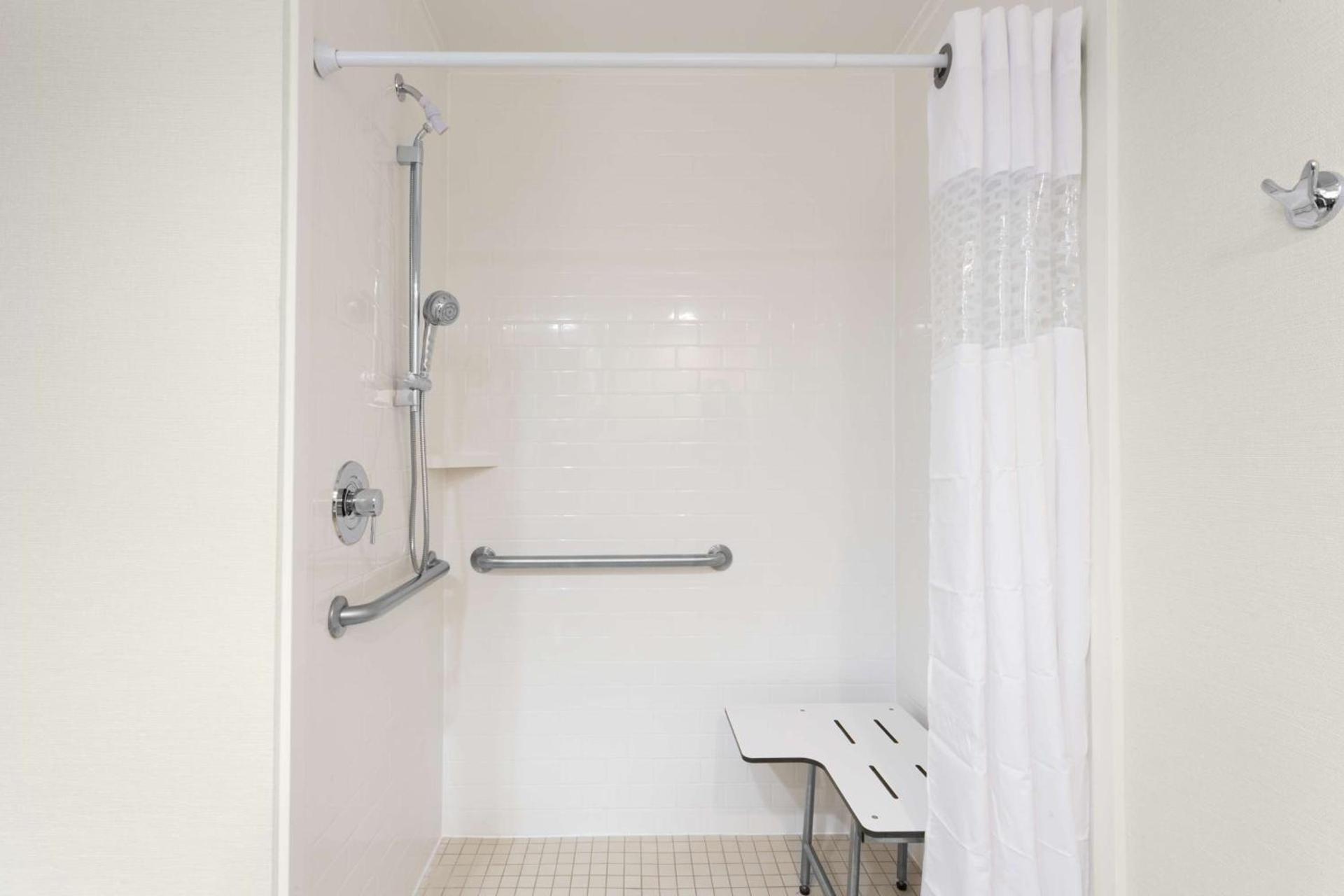 Hampton Inn Pittsburgh/West Mifflin photo 36