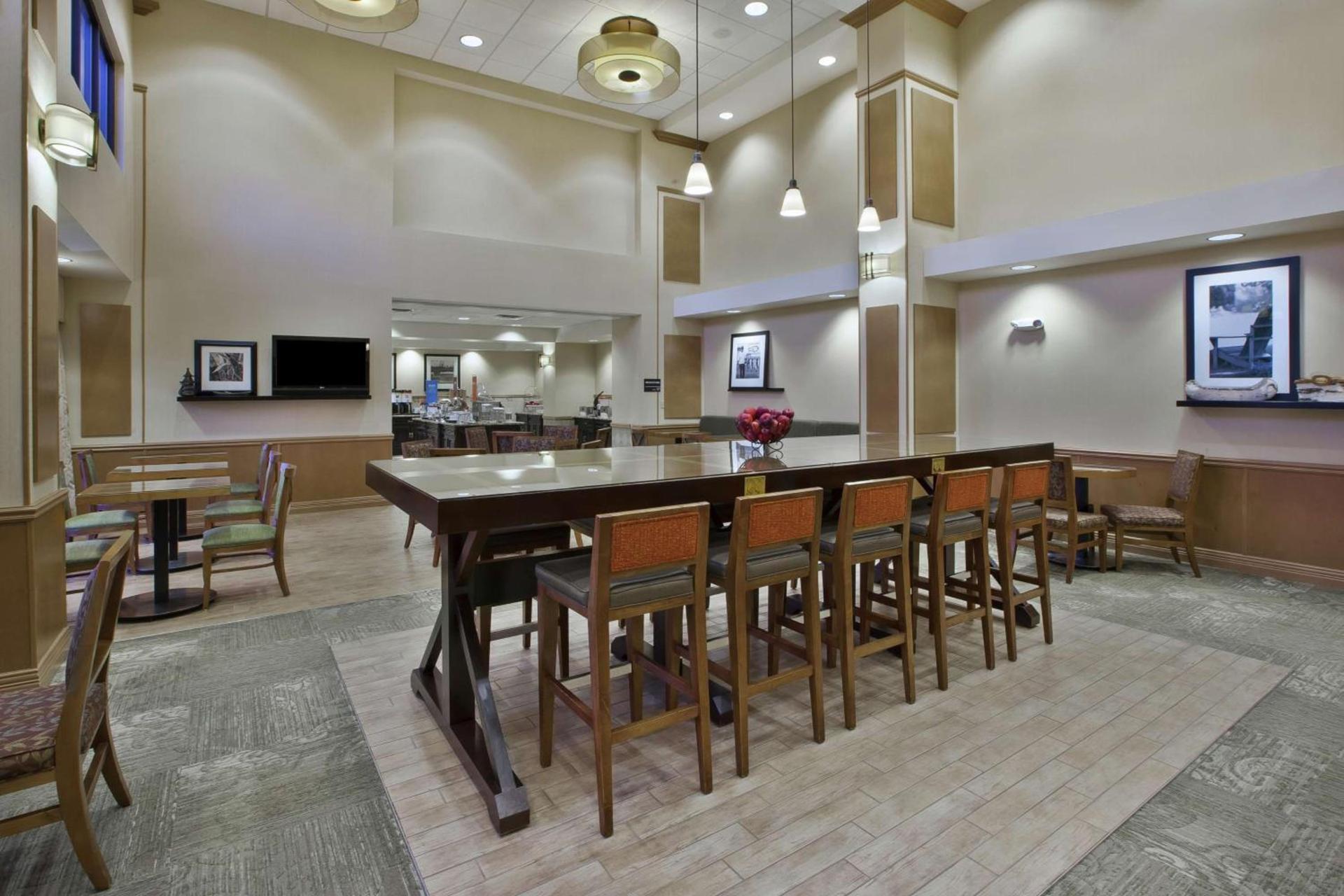 Hampton Inn & Suites Plattsburgh photo 4