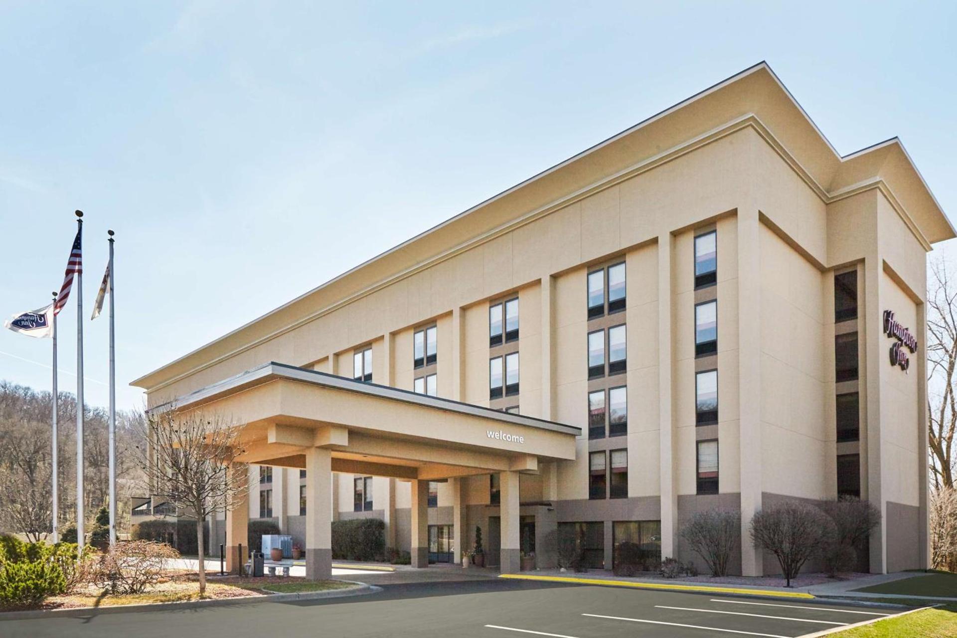 Hampton Inn East Peoria photo 1