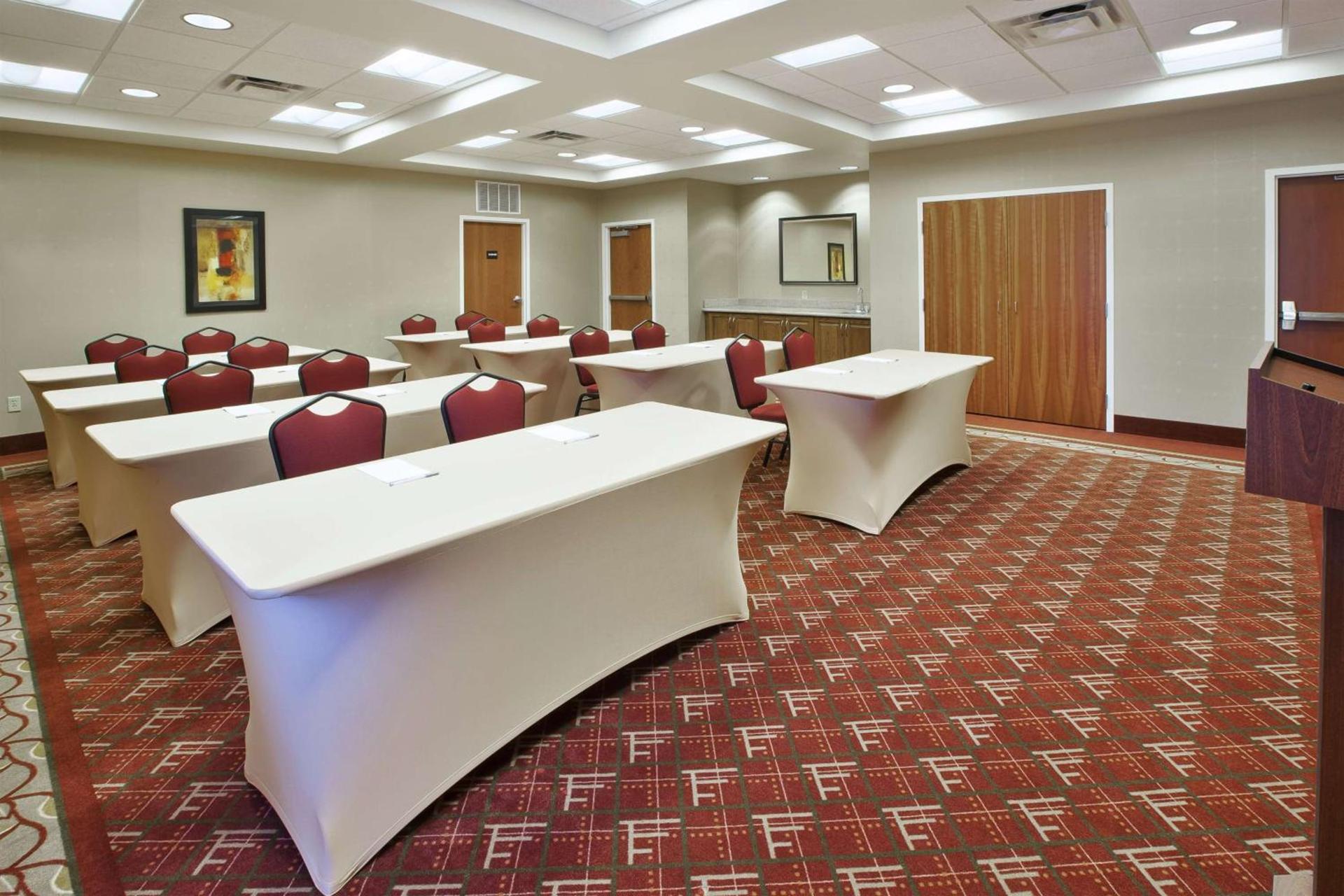 Hampton Inn & Suites Plattsburgh photo 69