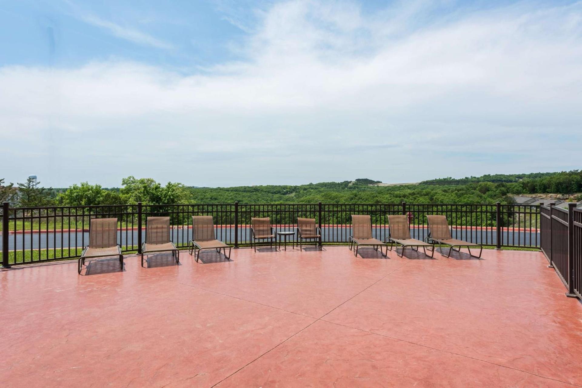 Hampton Inn Branson - Branson Hills photo 2