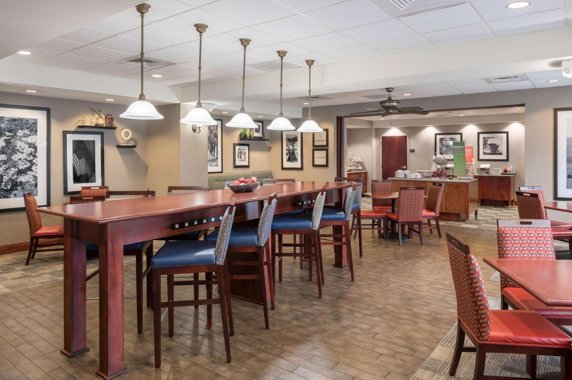 Hampton Inn Branson - Branson Hills photo 9
