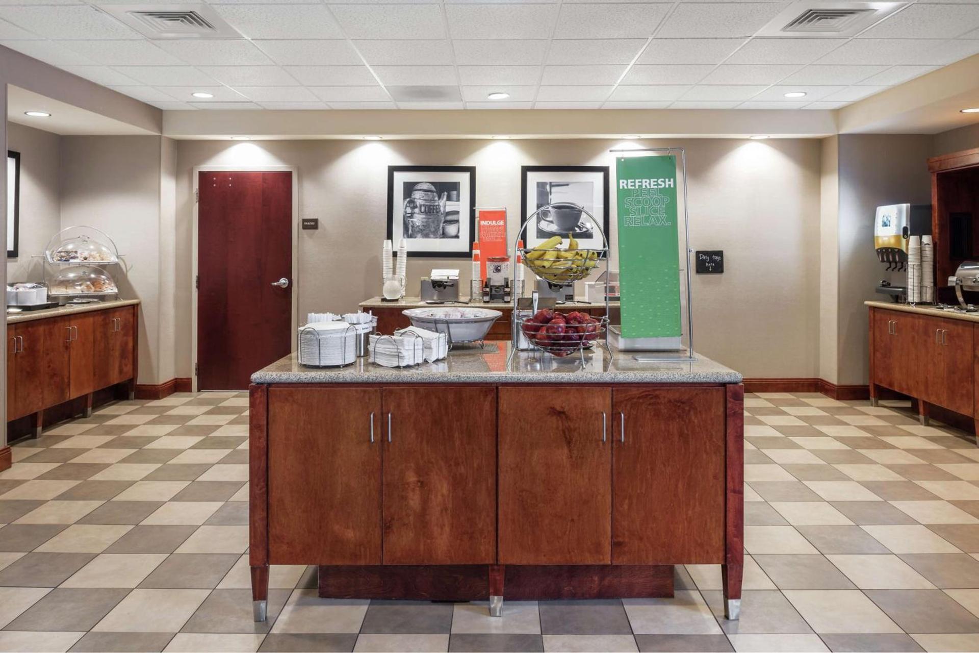 Hampton Inn Branson - Branson Hills photo 12