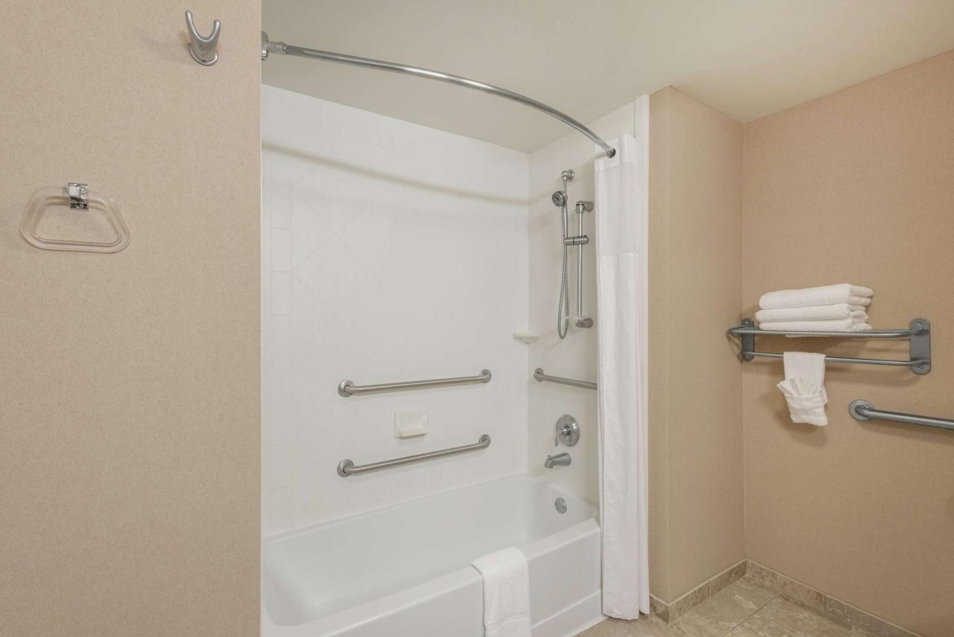 Hampton Inn Branson - Branson Hills photo 22