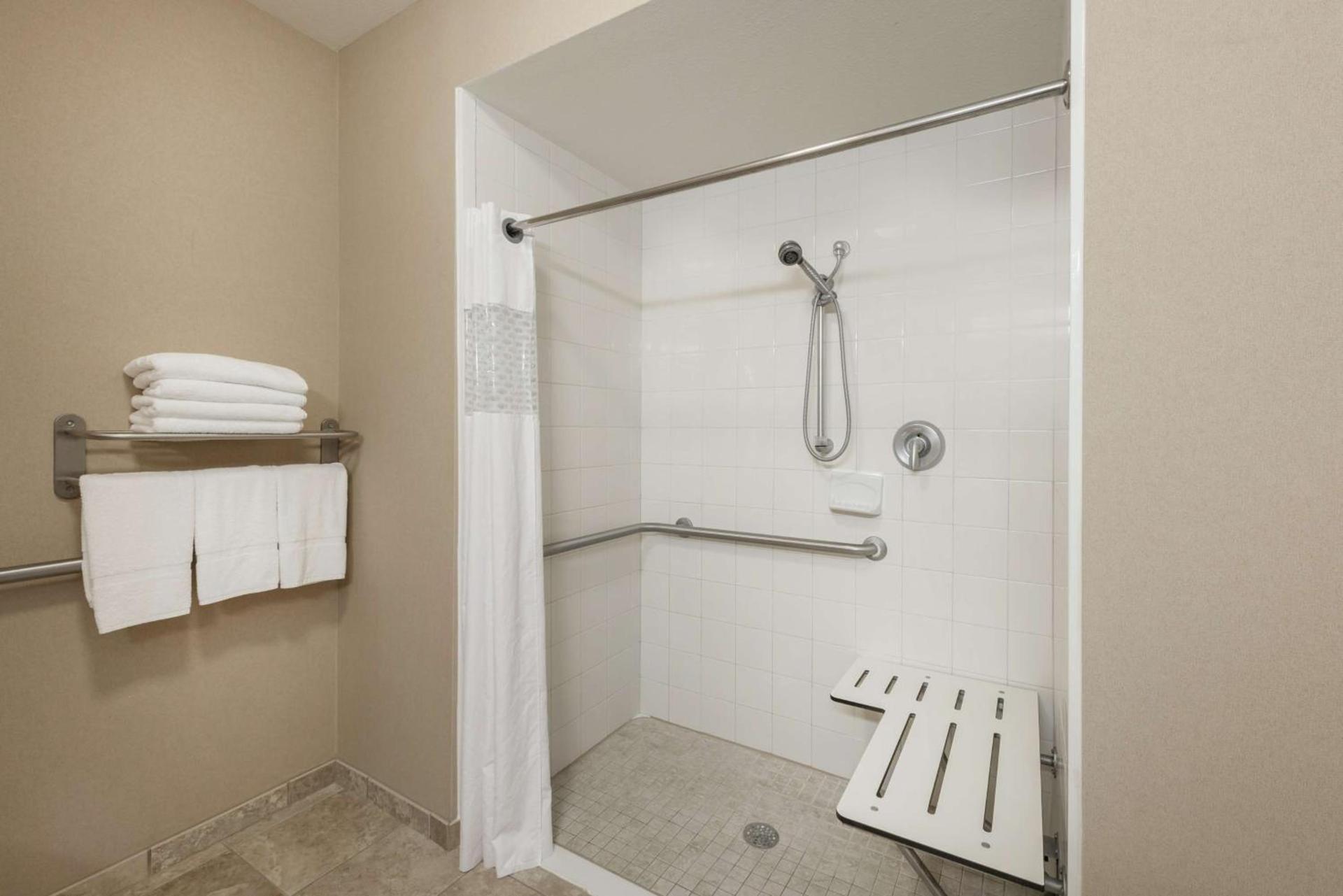Hampton Inn Branson - Branson Hills photo 23