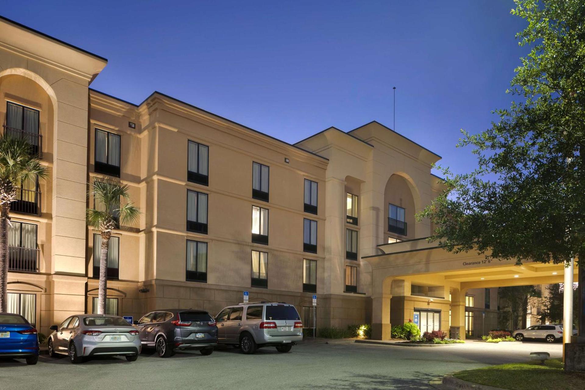 Hampton Inn & Suites Pensacola/Gulf Breeze photo 2