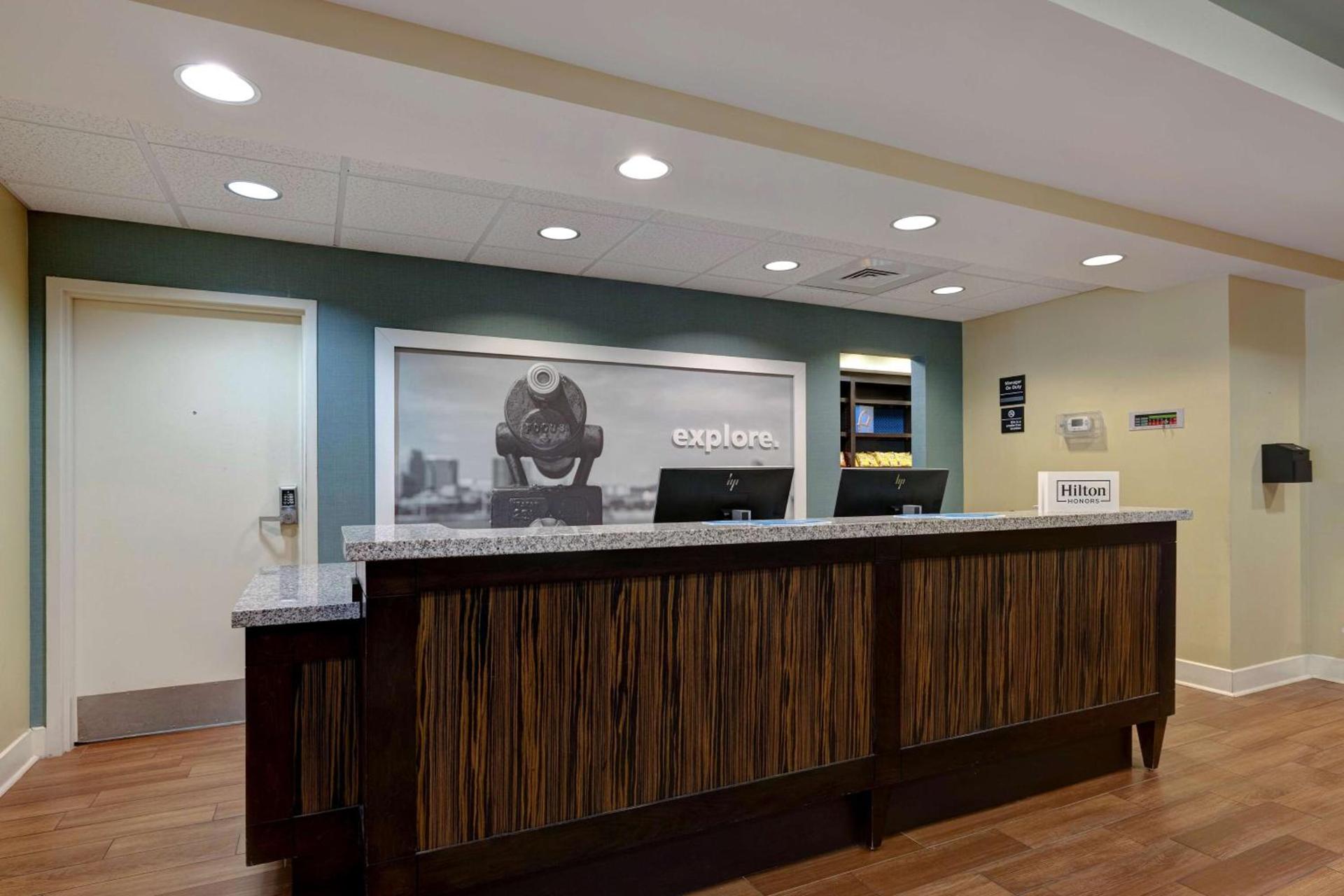 Hampton Inn & Suites Pensacola/Gulf Breeze photo 4