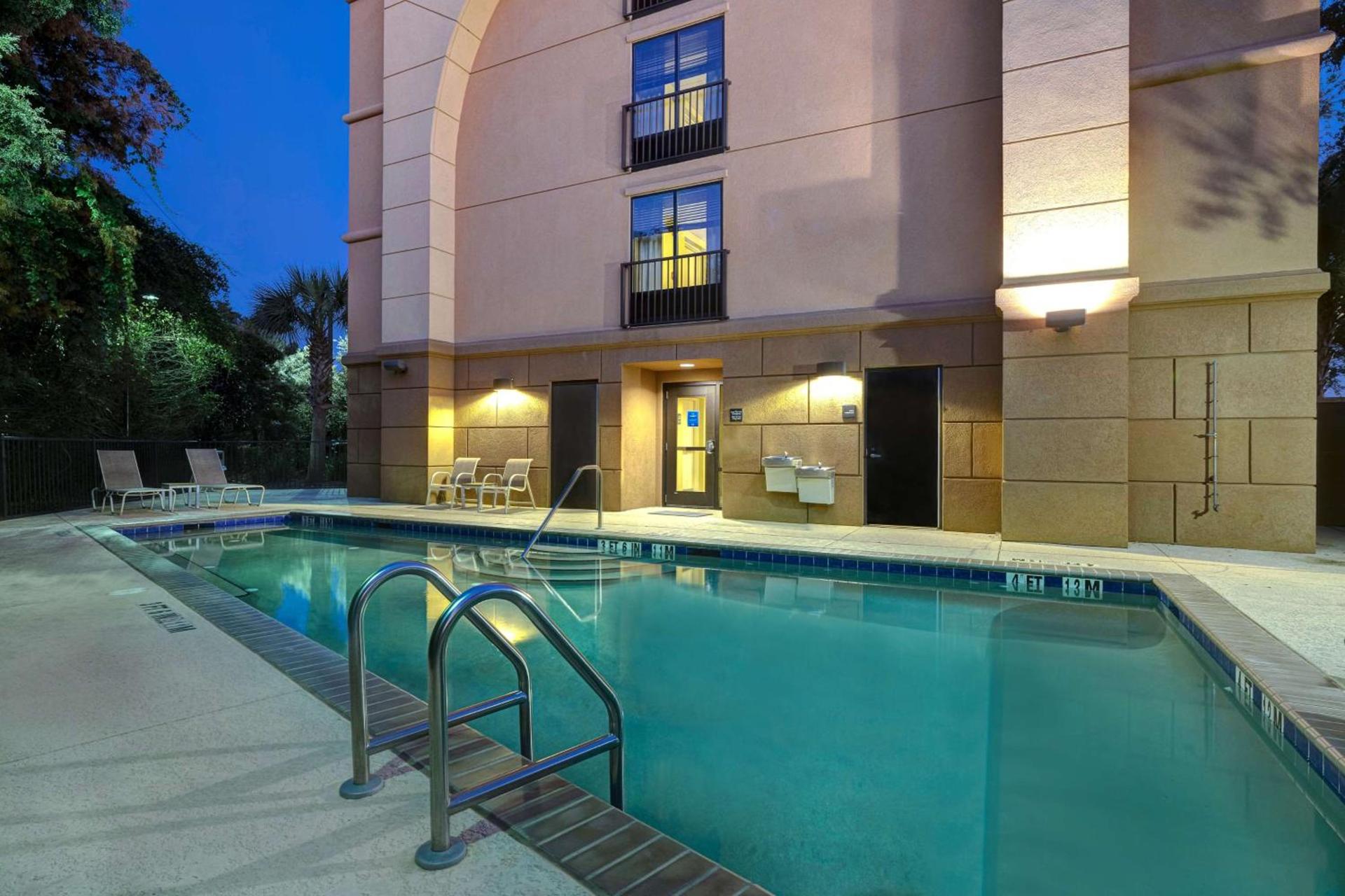 Hampton Inn & Suites Pensacola/Gulf Breeze photo 6