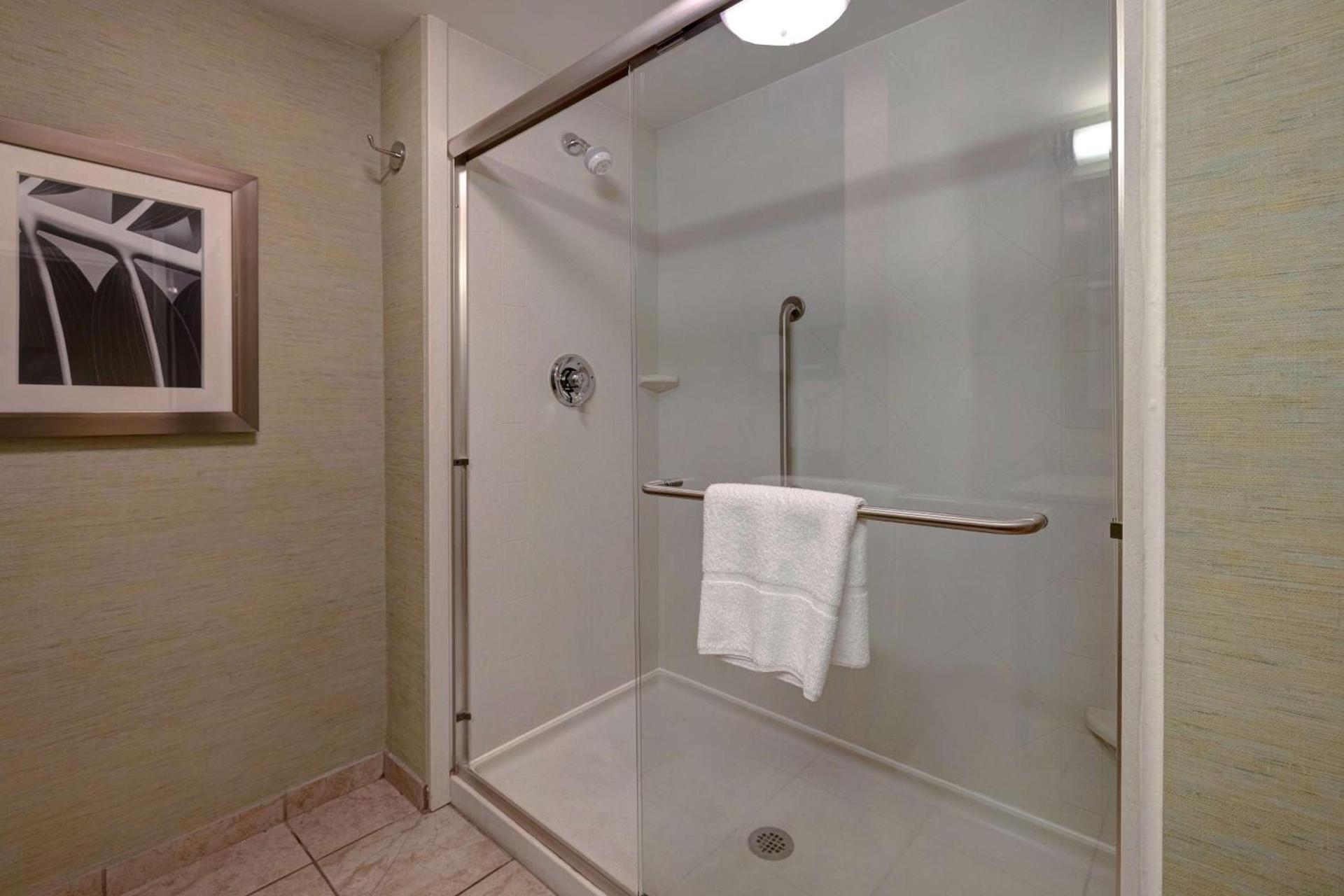 Hampton Inn & Suites Pensacola/Gulf Breeze photo 23