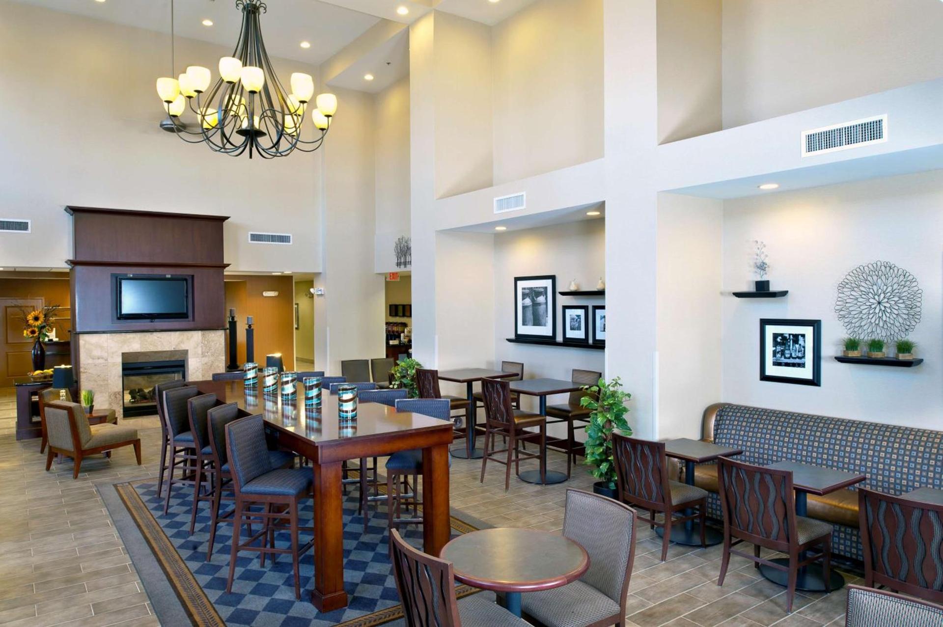 Hampton Inn & Suites Prescott Valley photo 10