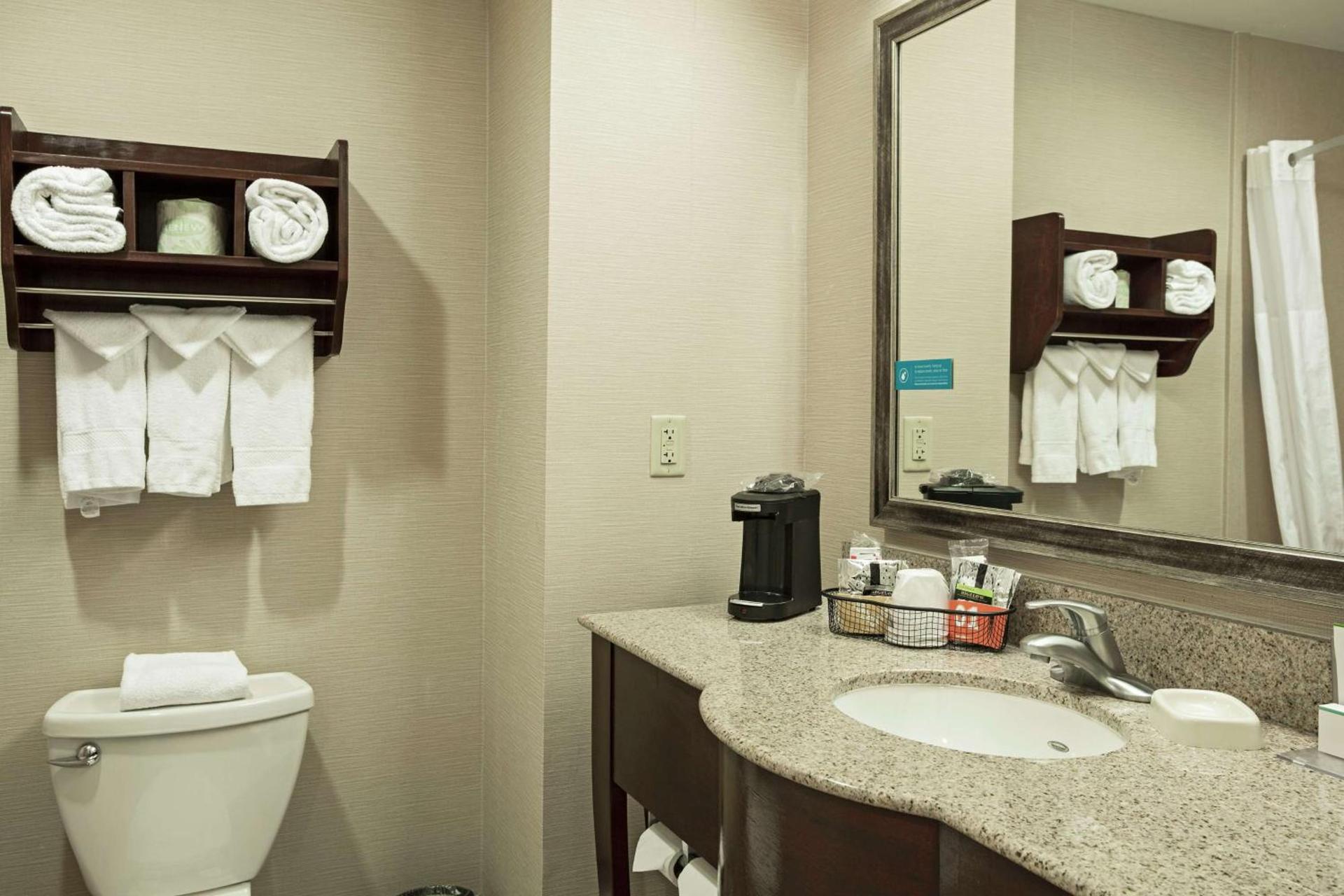 Hampton Inn & Suites Prescott Valley photo 16