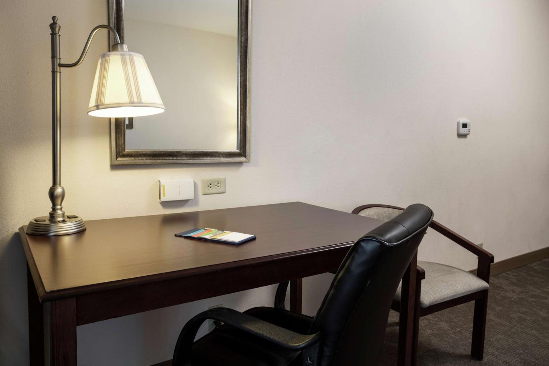 Hampton Inn & Suites Prescott Valley photo 23