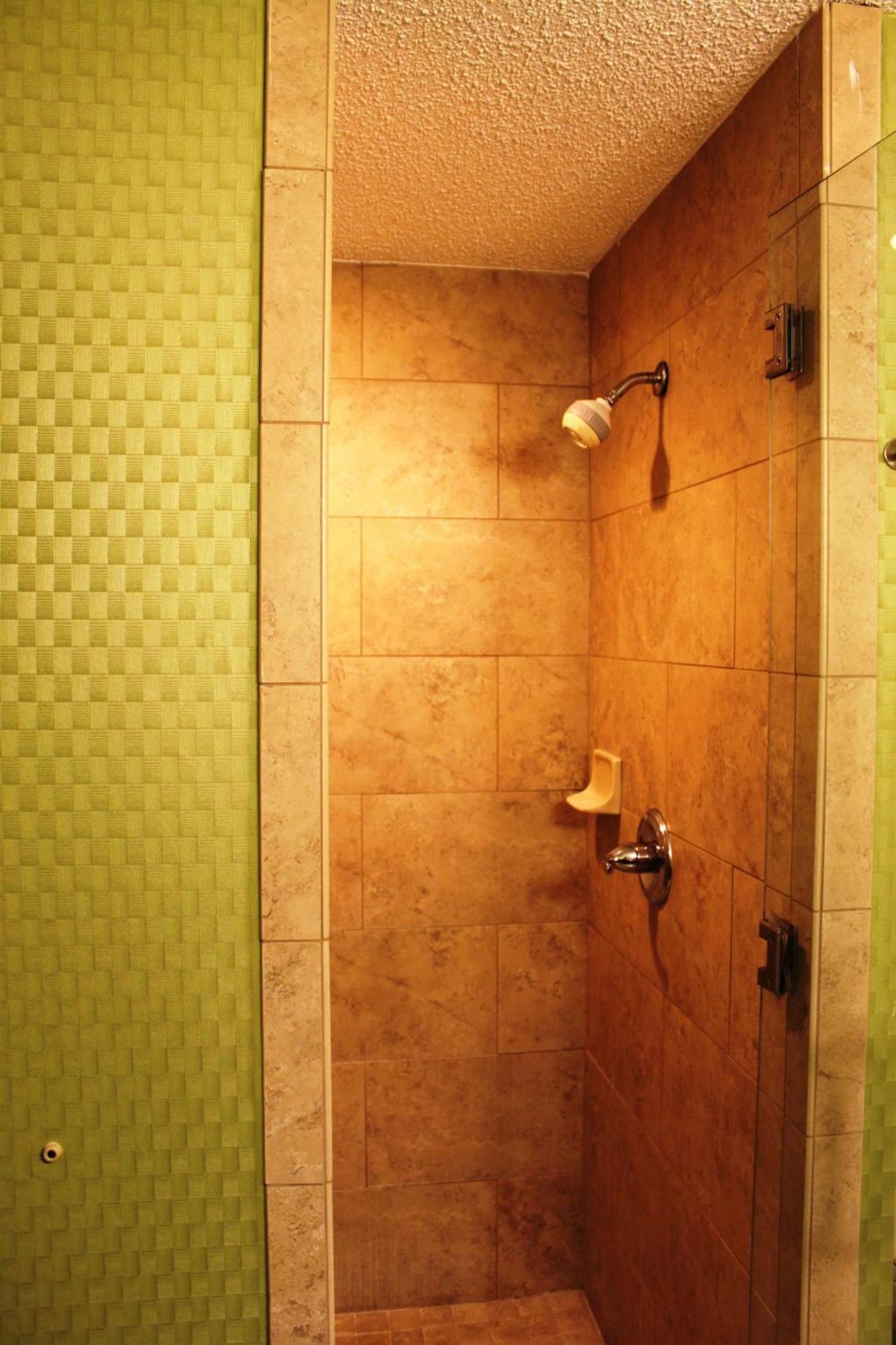 Hampton Inn Perry photo 16