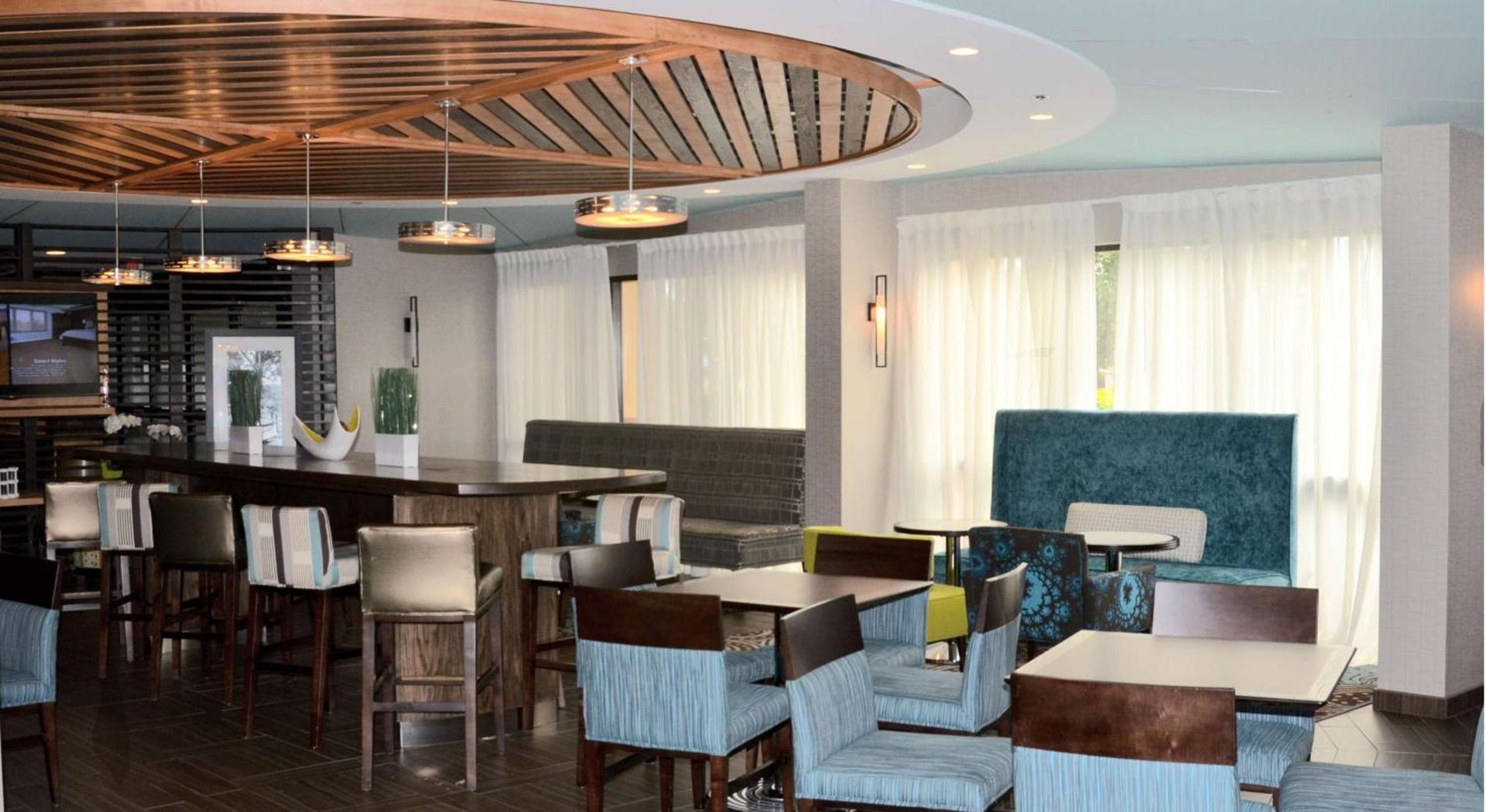 Hampton Inn Perry photo 13