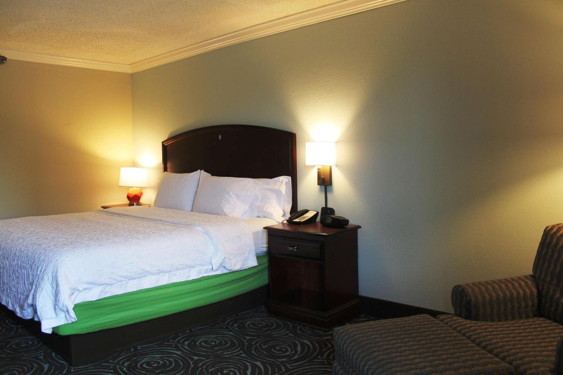 Hampton Inn Perry photo 31