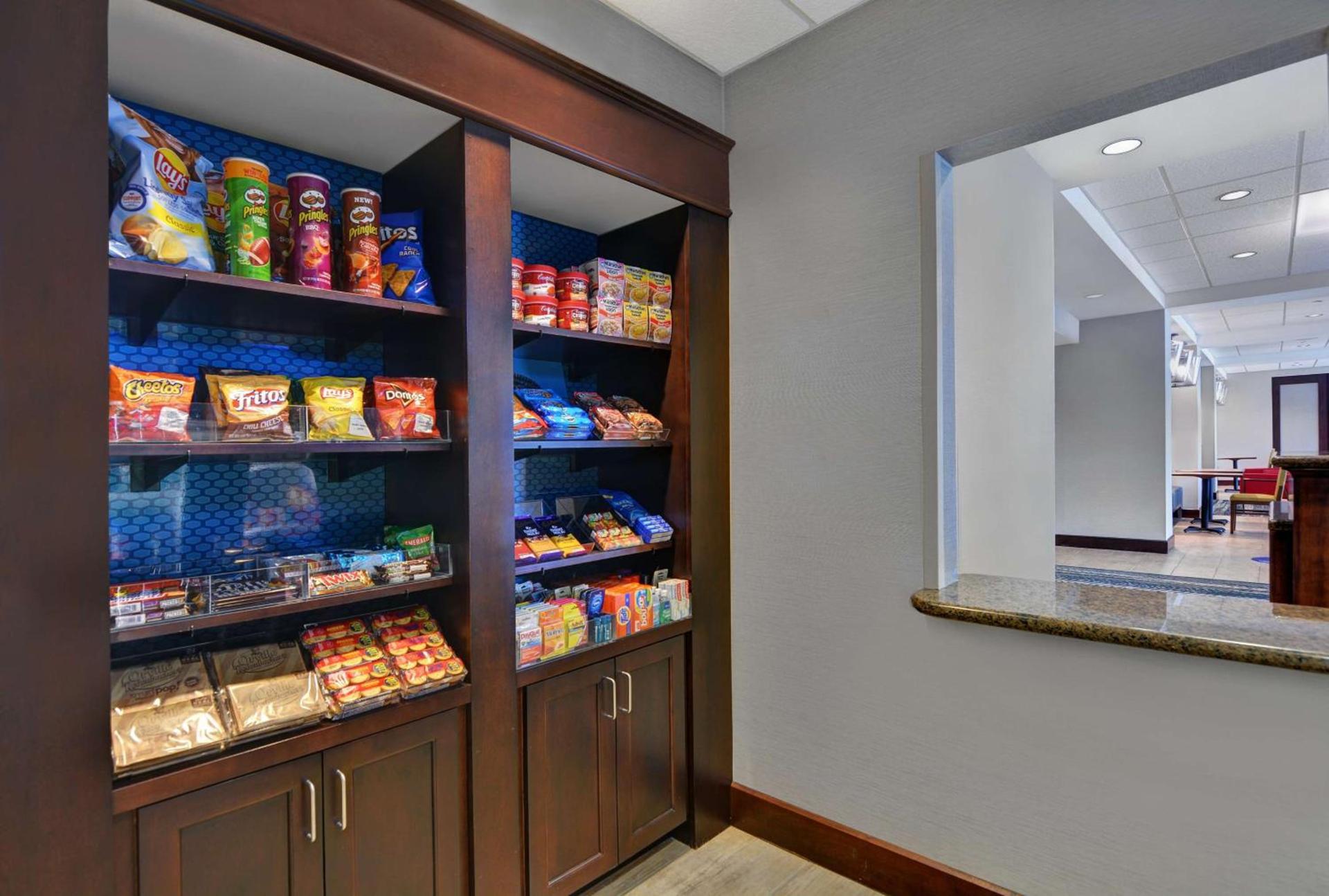 Hampton Inn Bath - Brunswick Area , ME photo 12