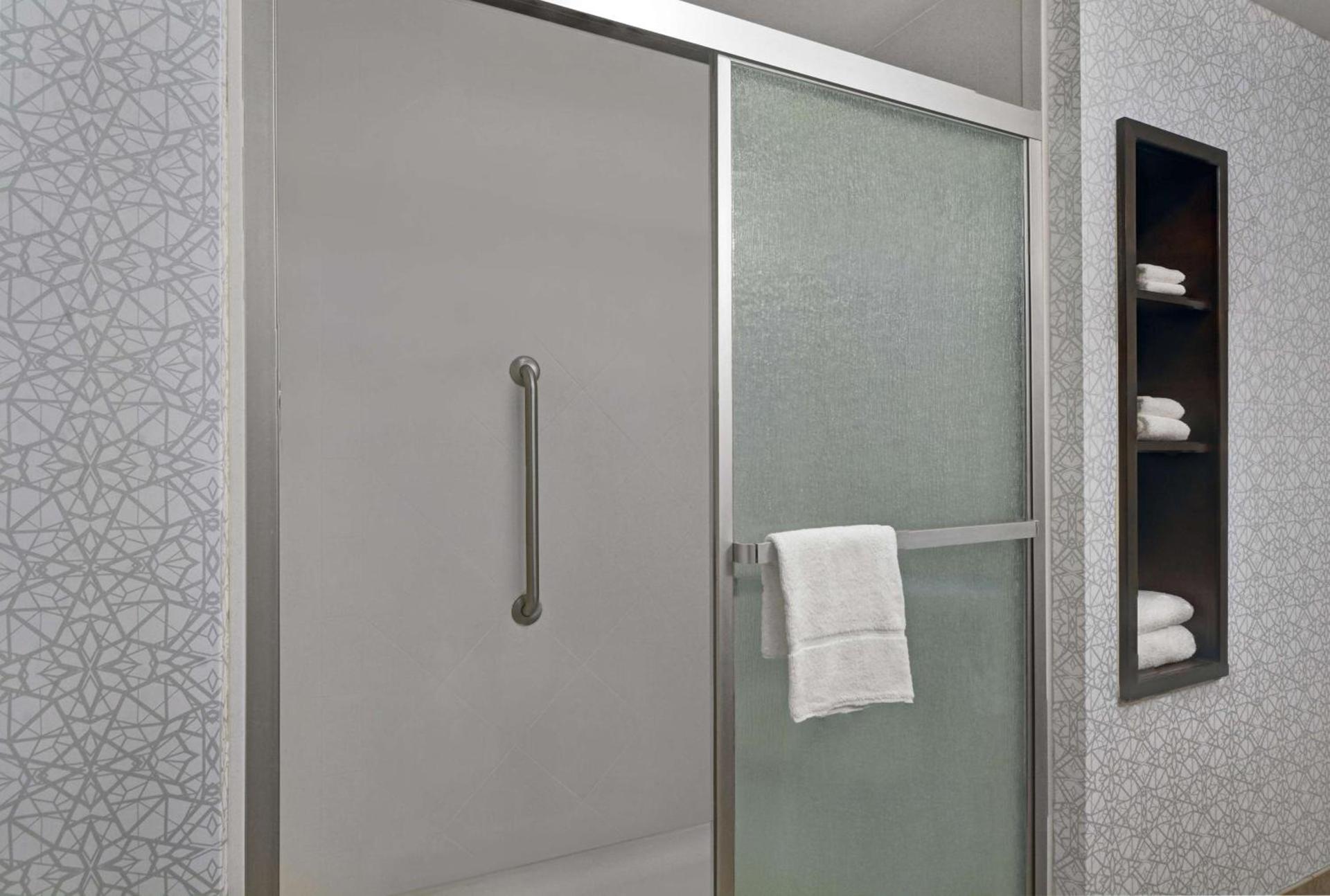 Hampton Inn Bath - Brunswick Area , ME photo 15