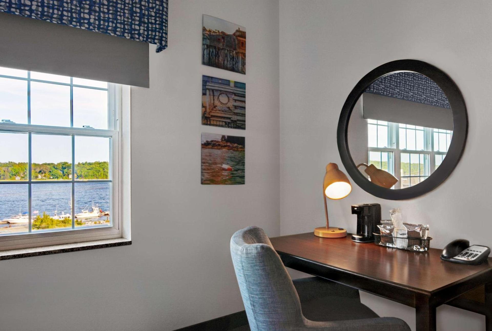 Hampton Inn Bath - Brunswick Area , ME photo 19
