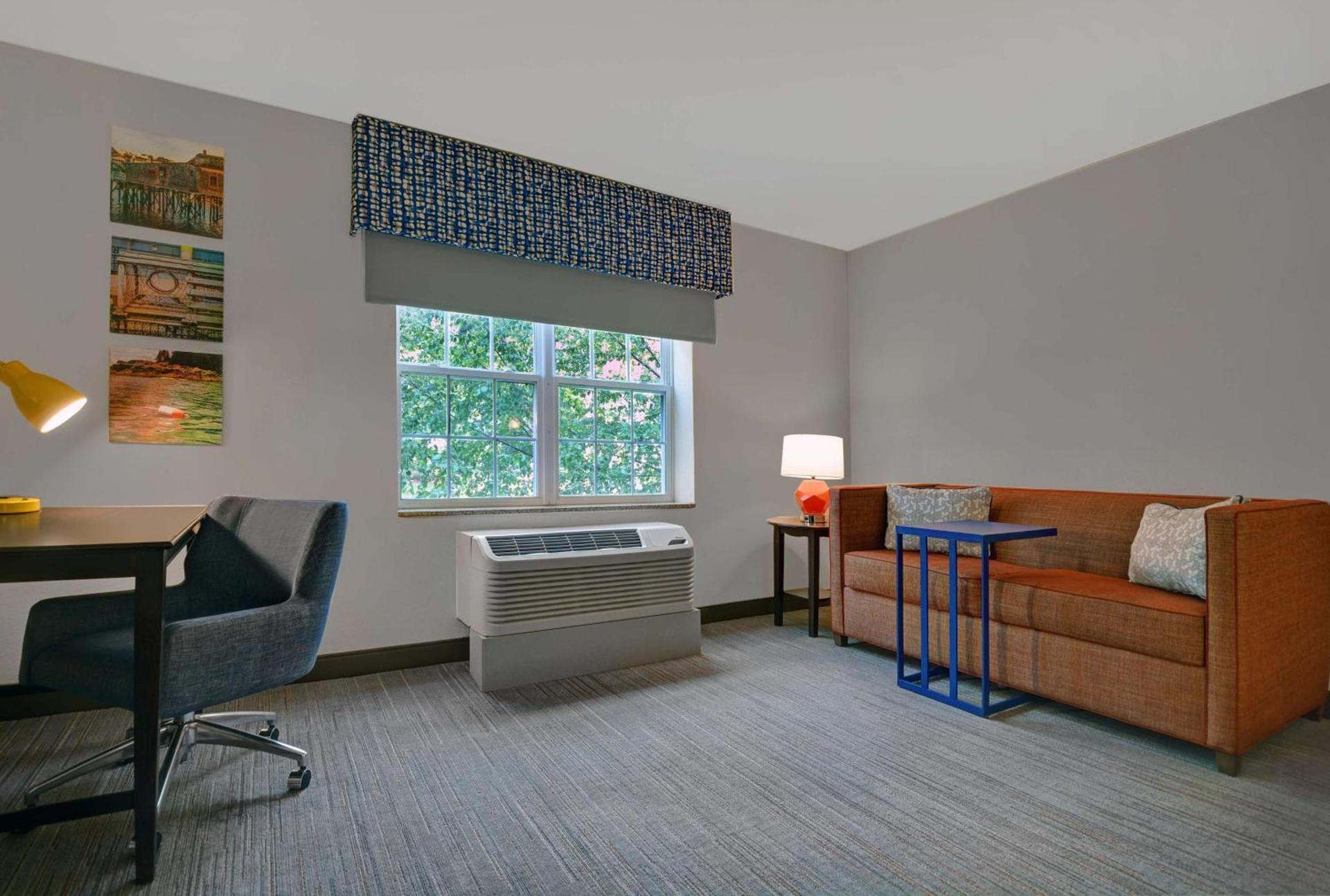 Hampton Inn Bath - Brunswick Area , ME photo 31