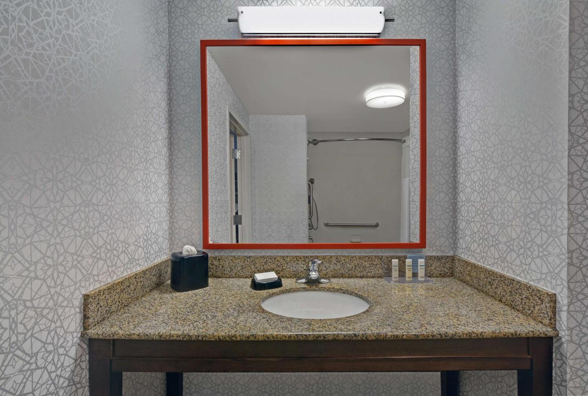 Hampton Inn Bath - Brunswick Area , ME photo 36