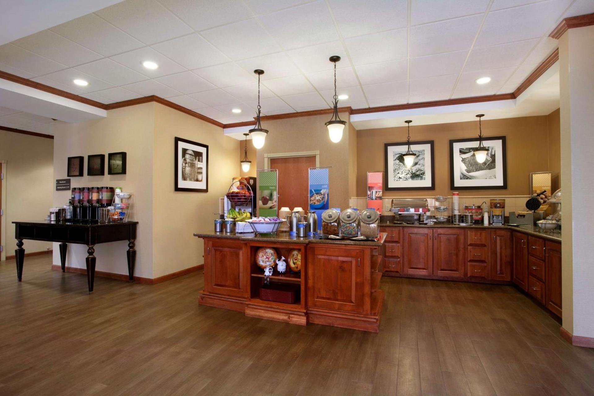 Hampton Inn Canon City photo 9