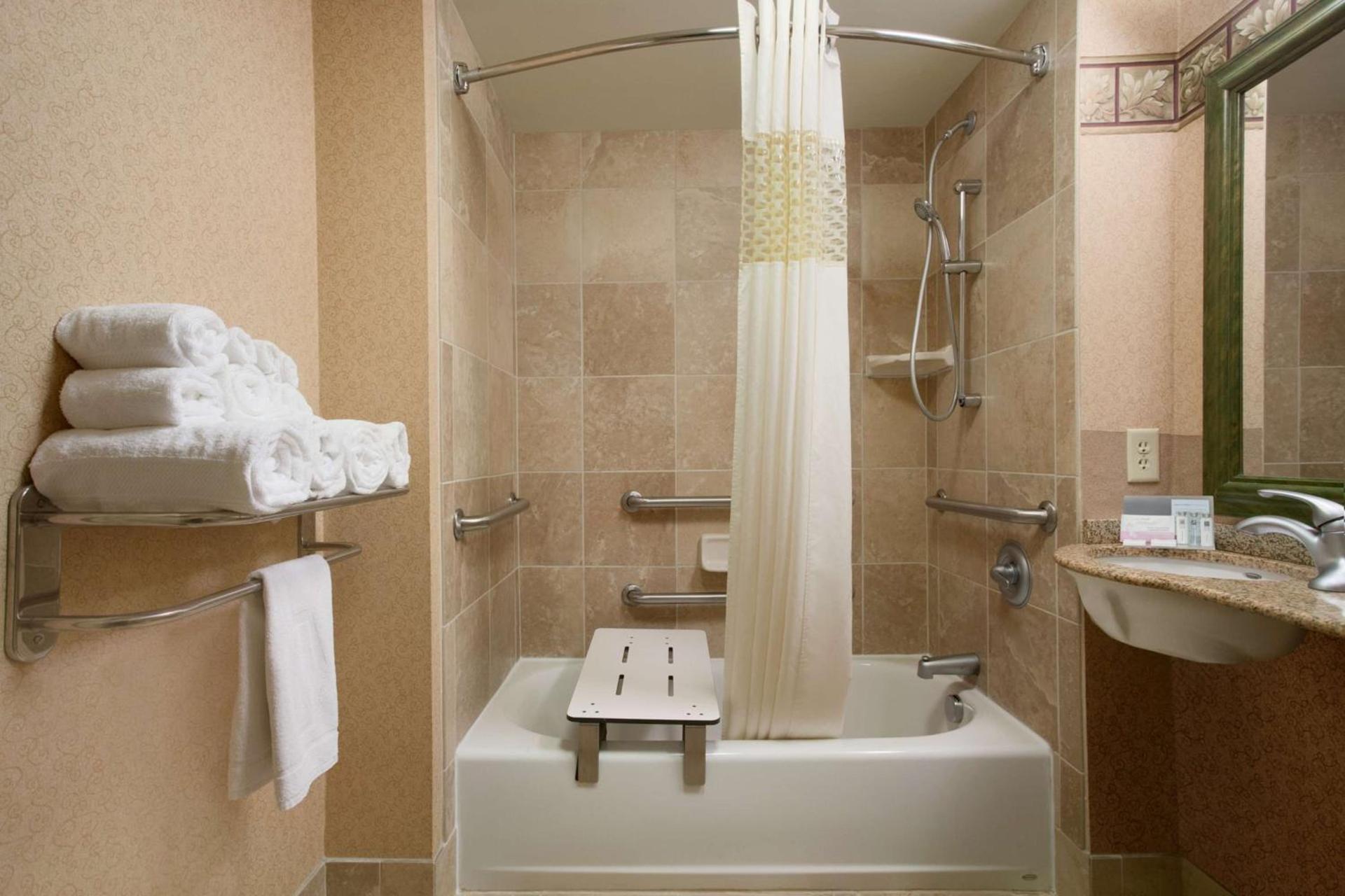 Hampton Inn Canon City photo 16