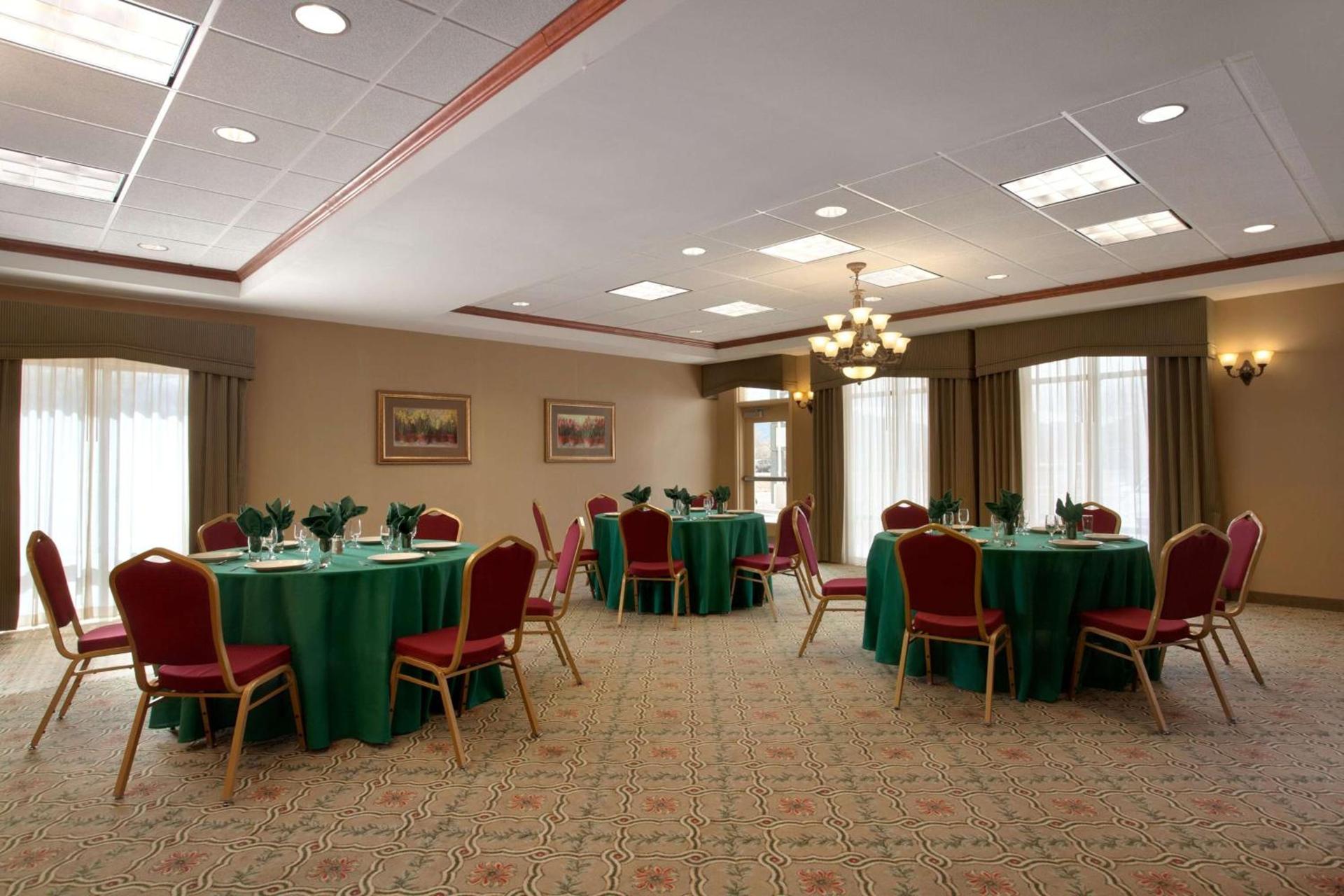 Hampton Inn Canon City photo 25