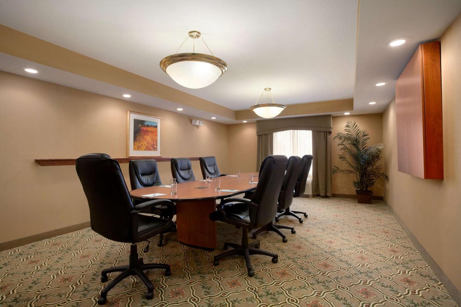 Hampton Inn Canon City photo 26