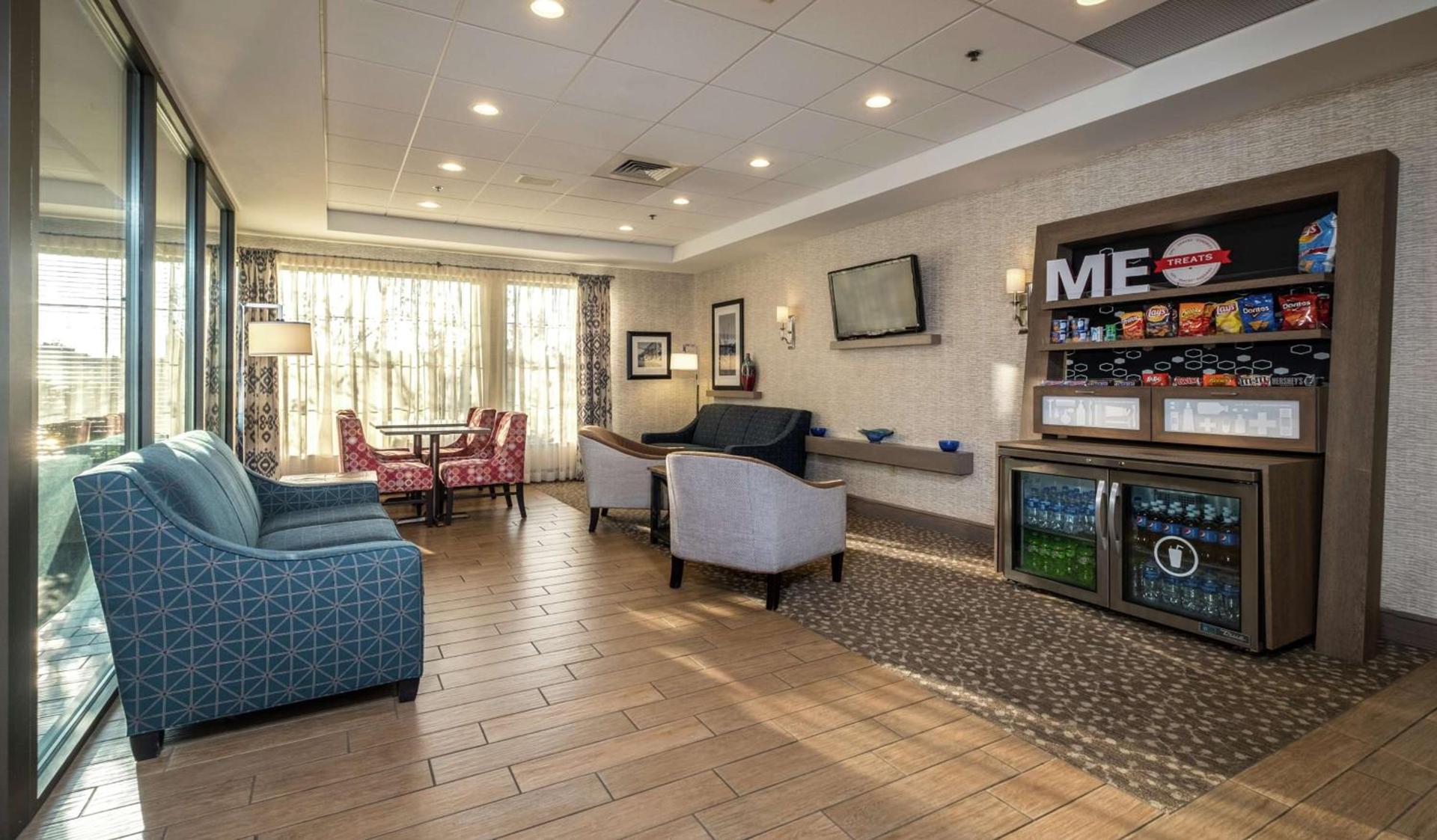 Hampton Inn Freeport/Brunswick photo 7
