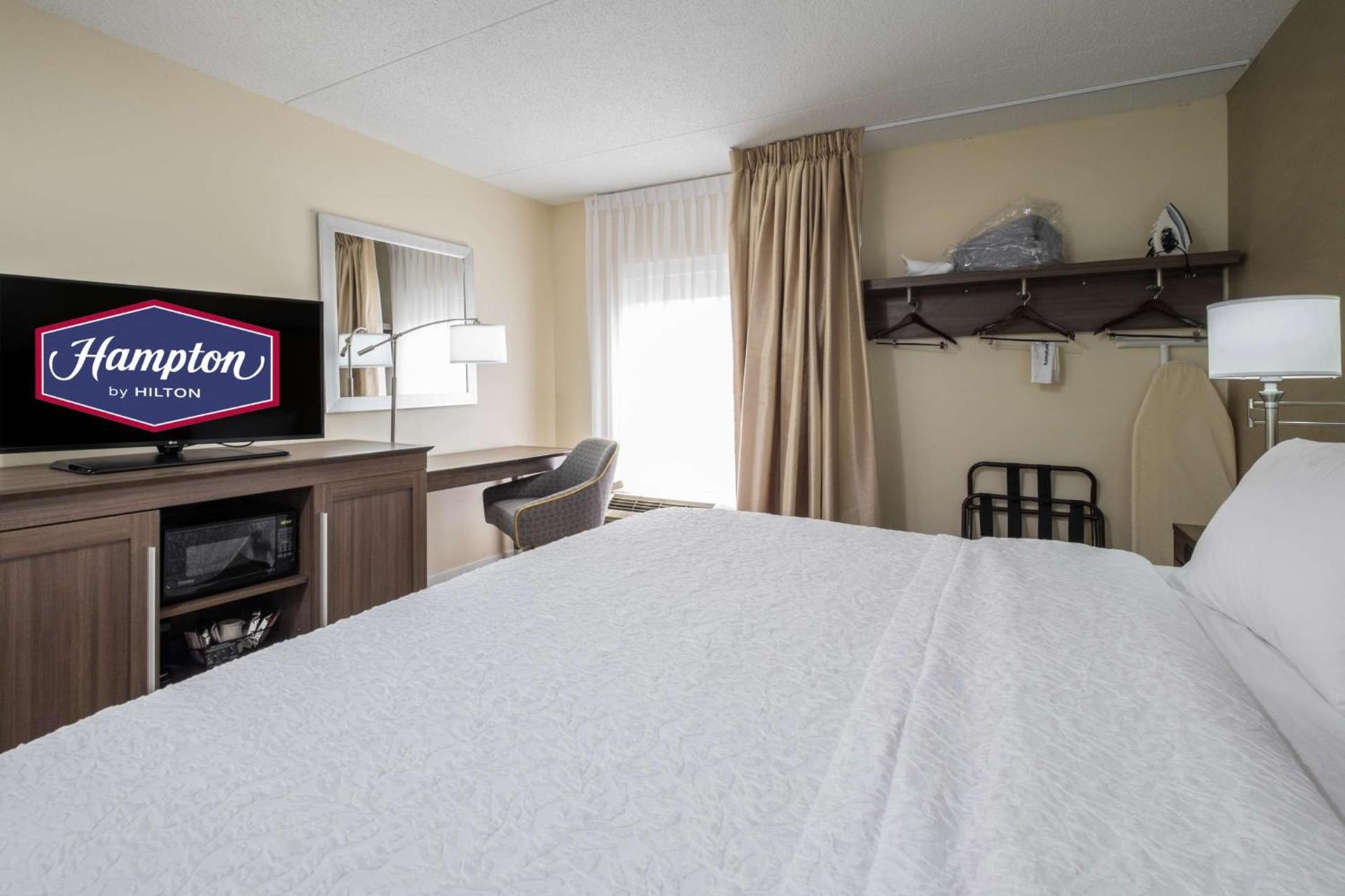 Hampton Inn Freeport/Brunswick photo 38