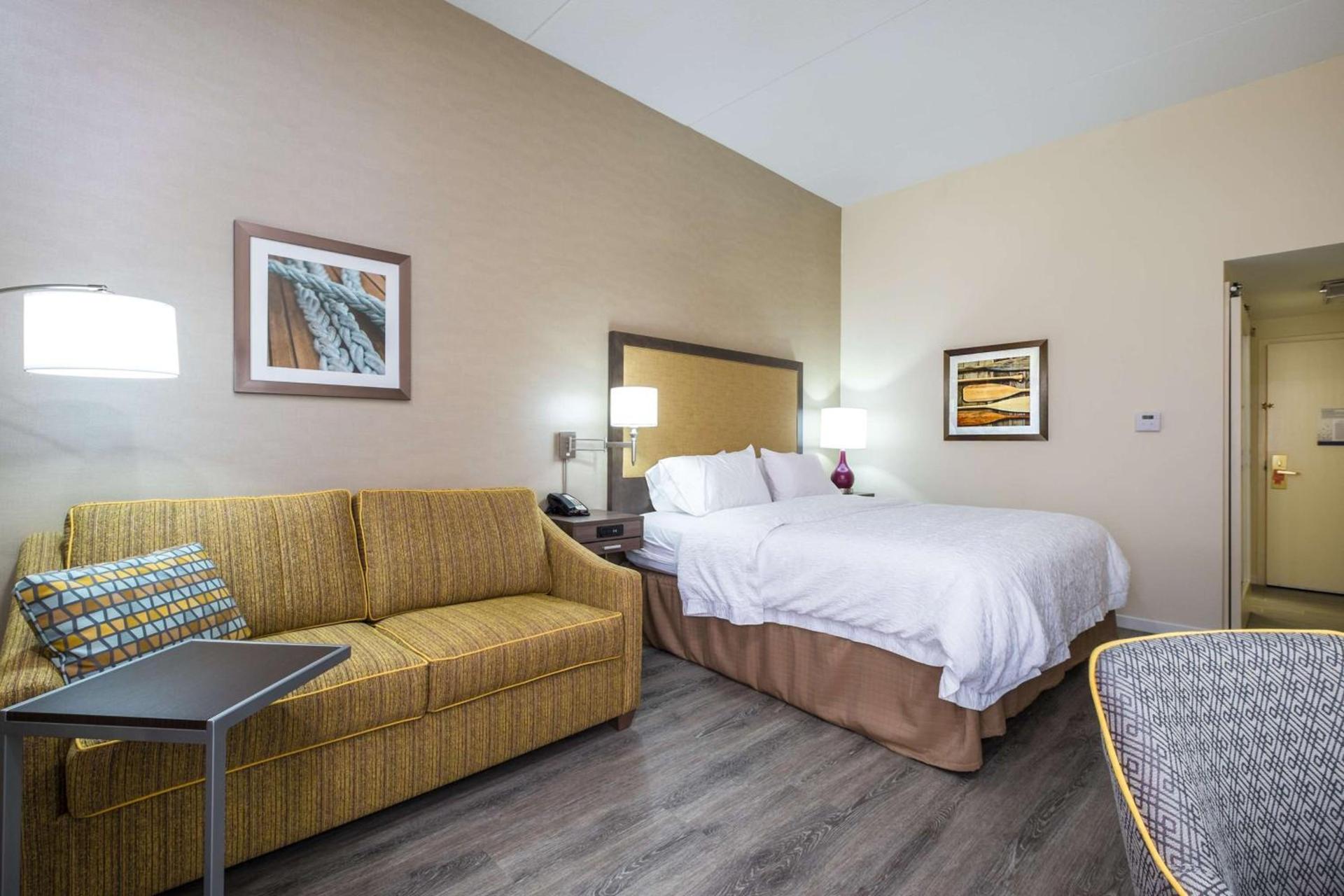Hampton Inn Freeport/Brunswick photo 42