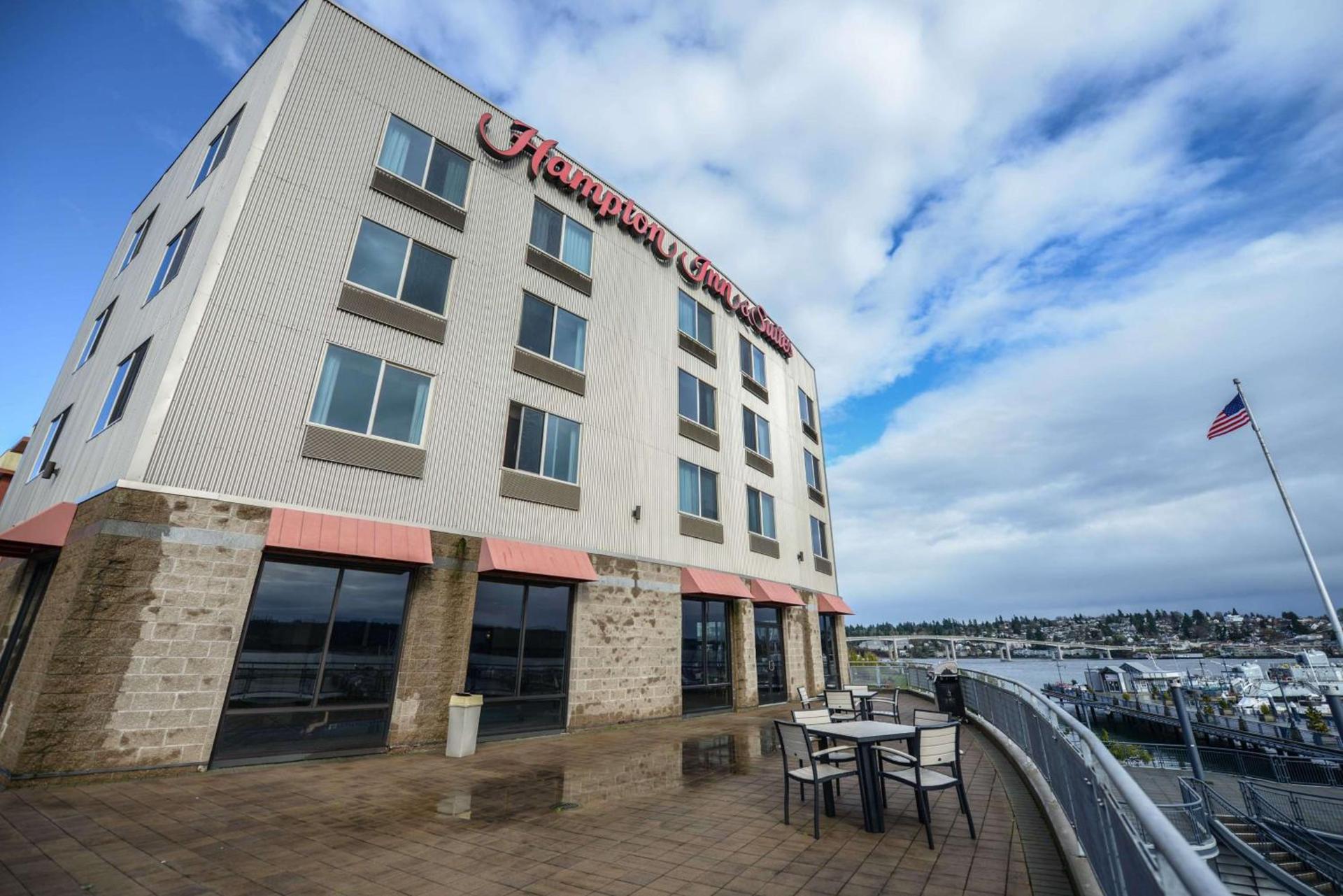 Hampton Inn & Suites Bremerton photo 4