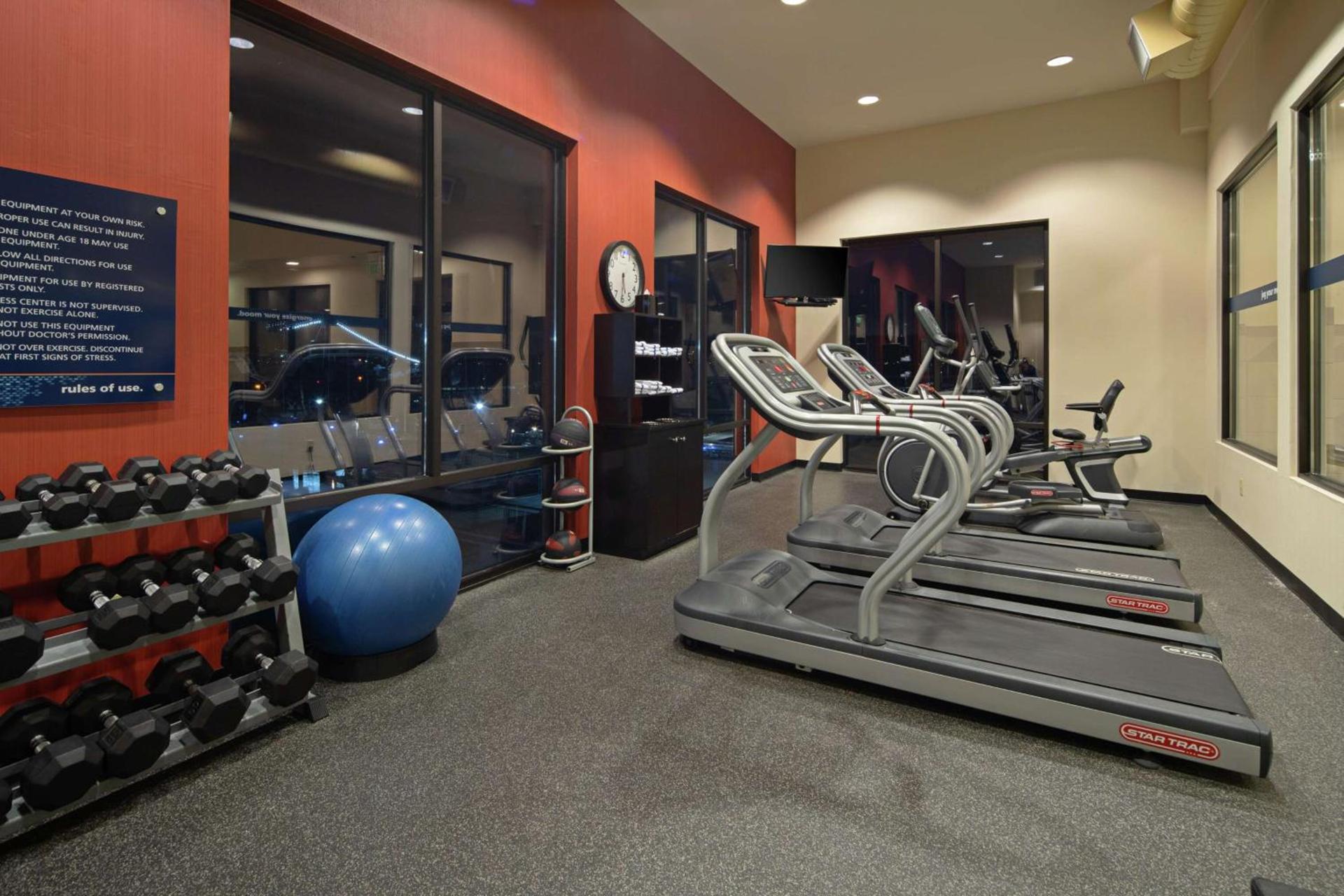 Hampton Inn & Suites Bremerton photo 12