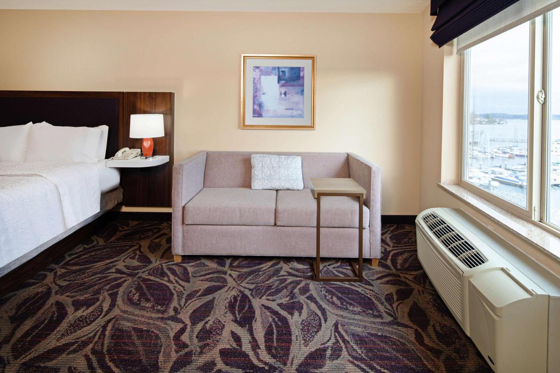 Hampton Inn & Suites Bremerton photo 25
