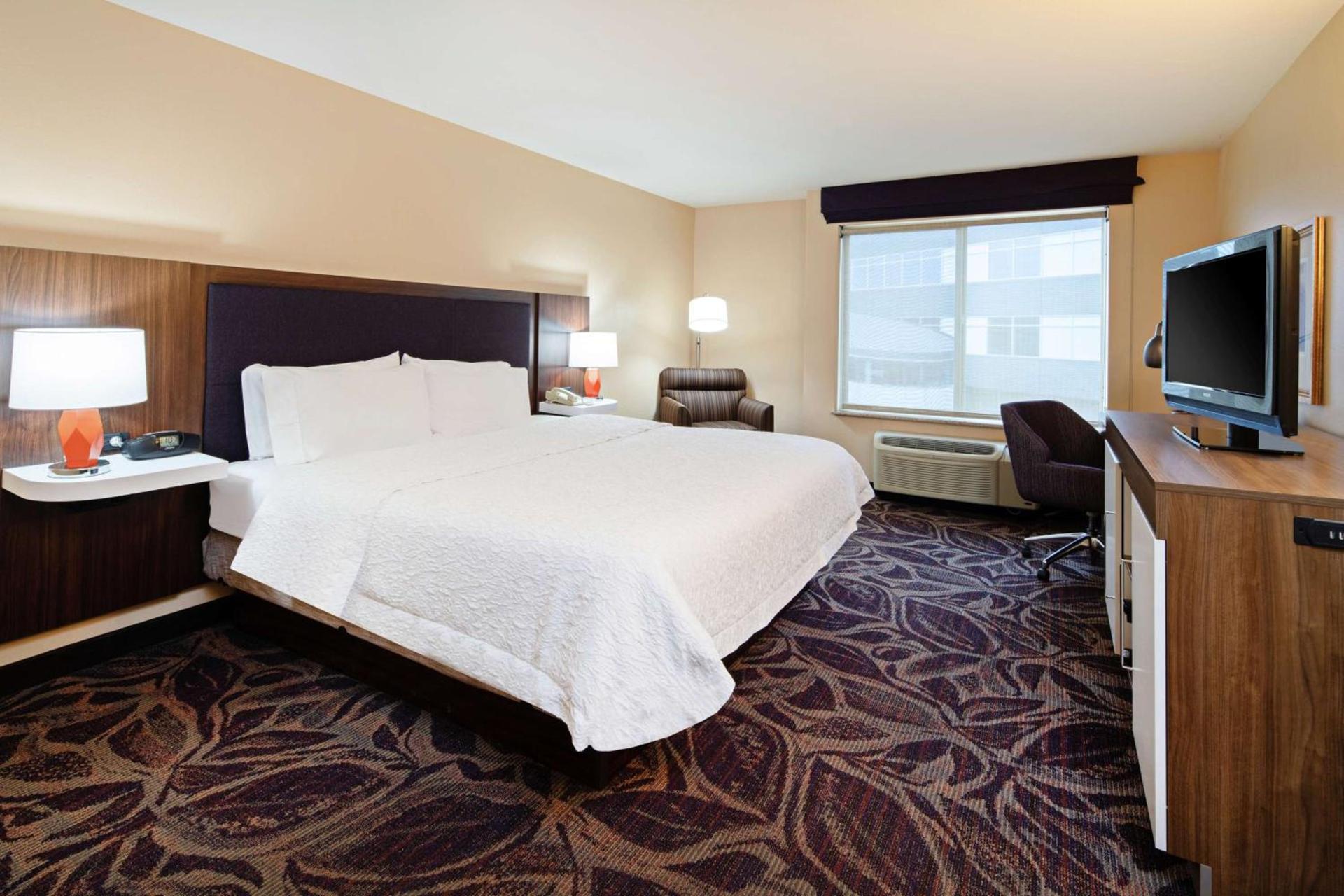 Hampton Inn & Suites Bremerton photo 27