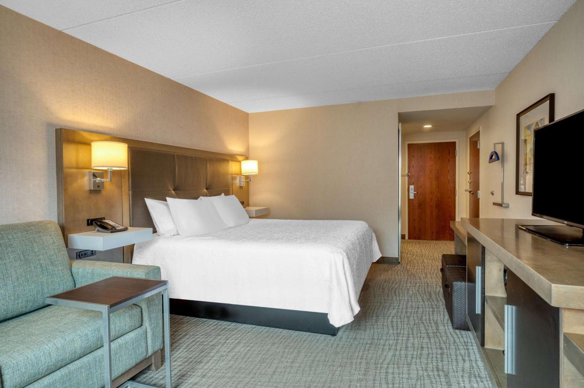 Hampton Inn Raynham-Taunton photo 16