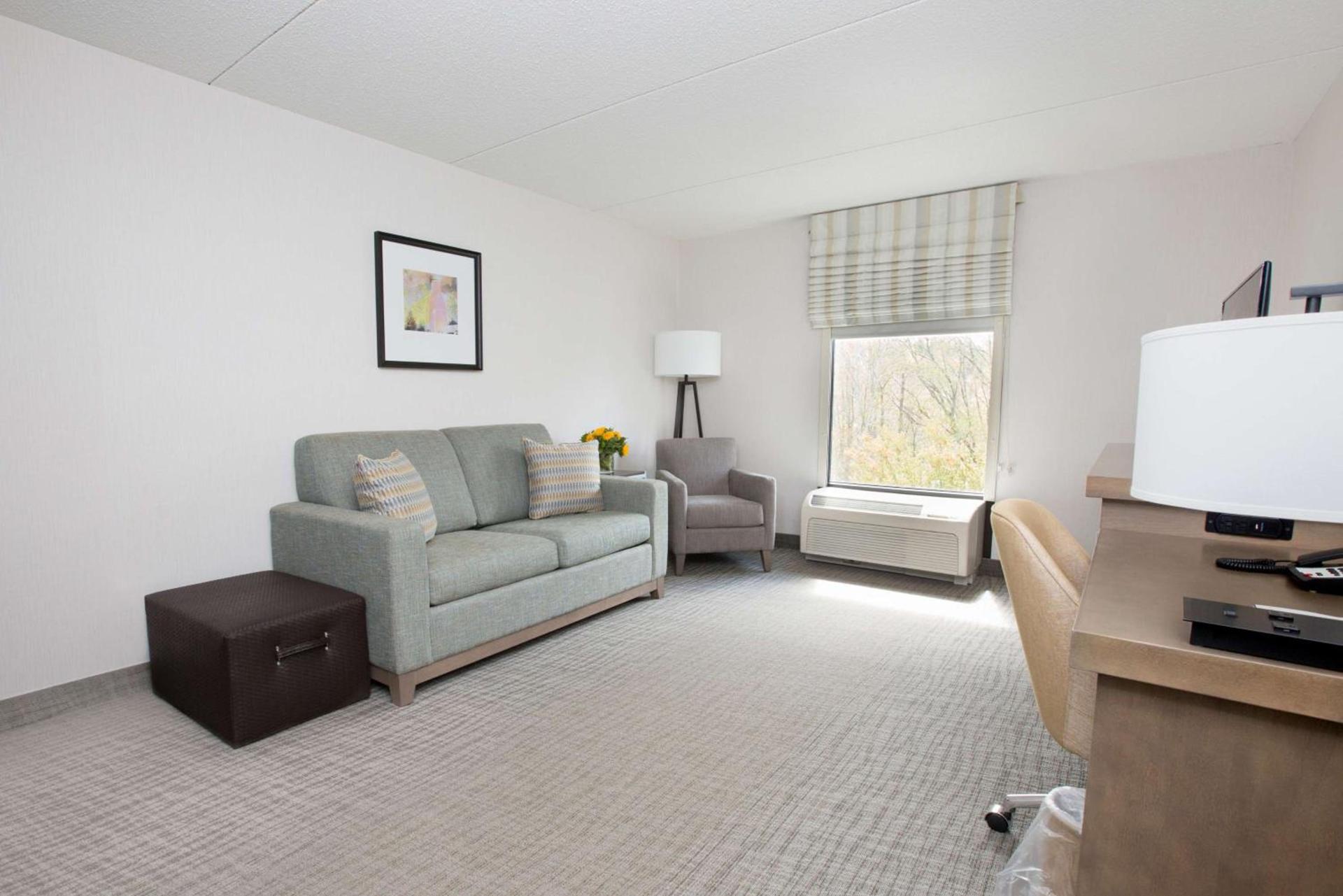 Hampton Inn Raynham-Taunton photo 23