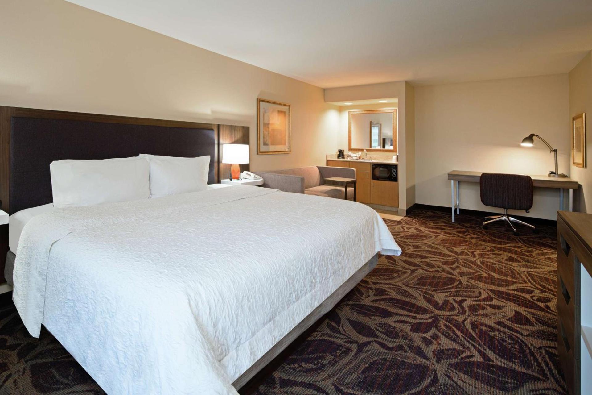 Hampton Inn & Suites Bremerton photo 36